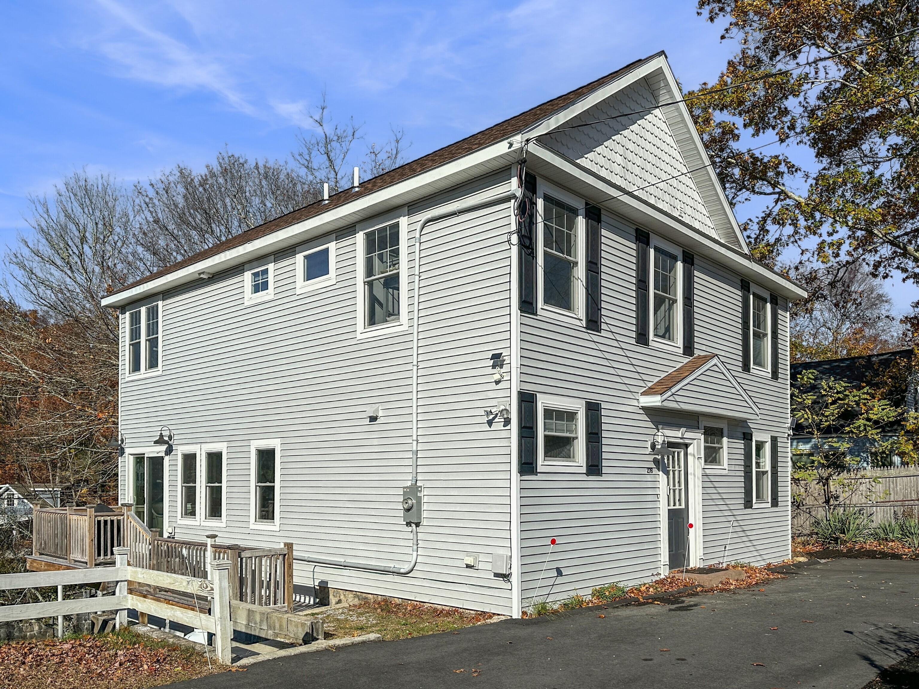 276 Niantic River Road