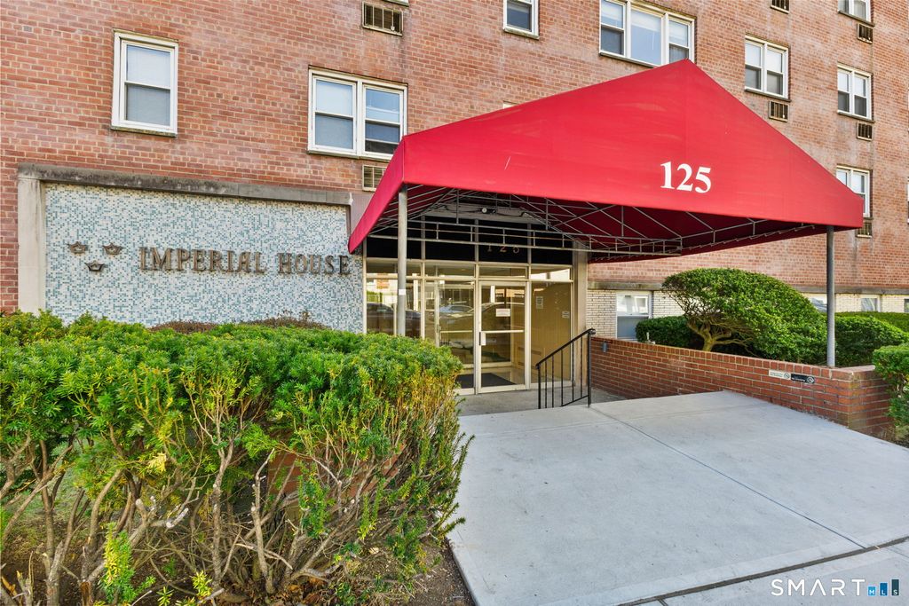 Photo of 125 Prospect Street #APT 2D, Stamford, CT 06901 (MLS # 24159341)