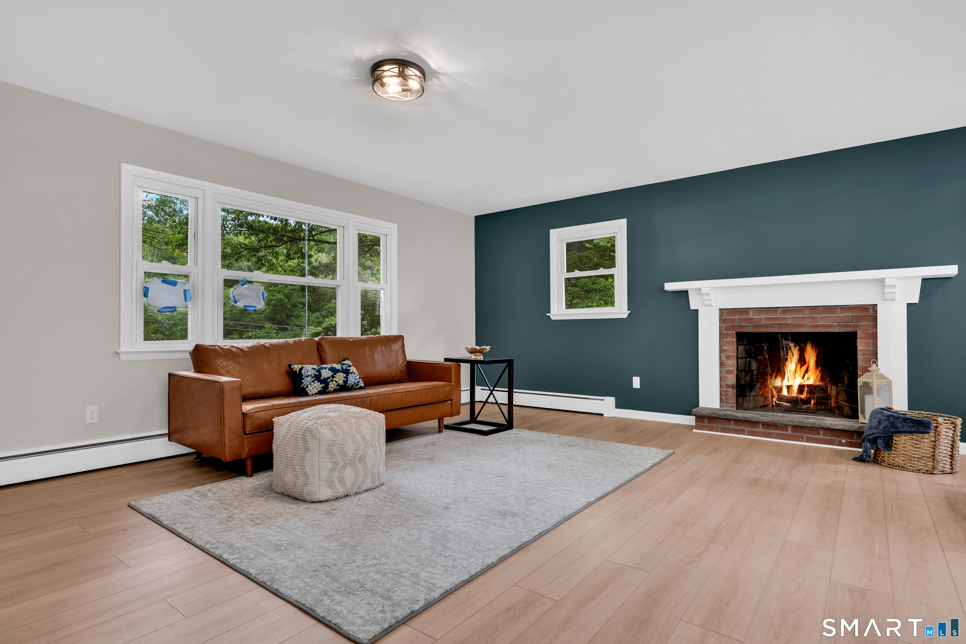 123 Woodland Drive
