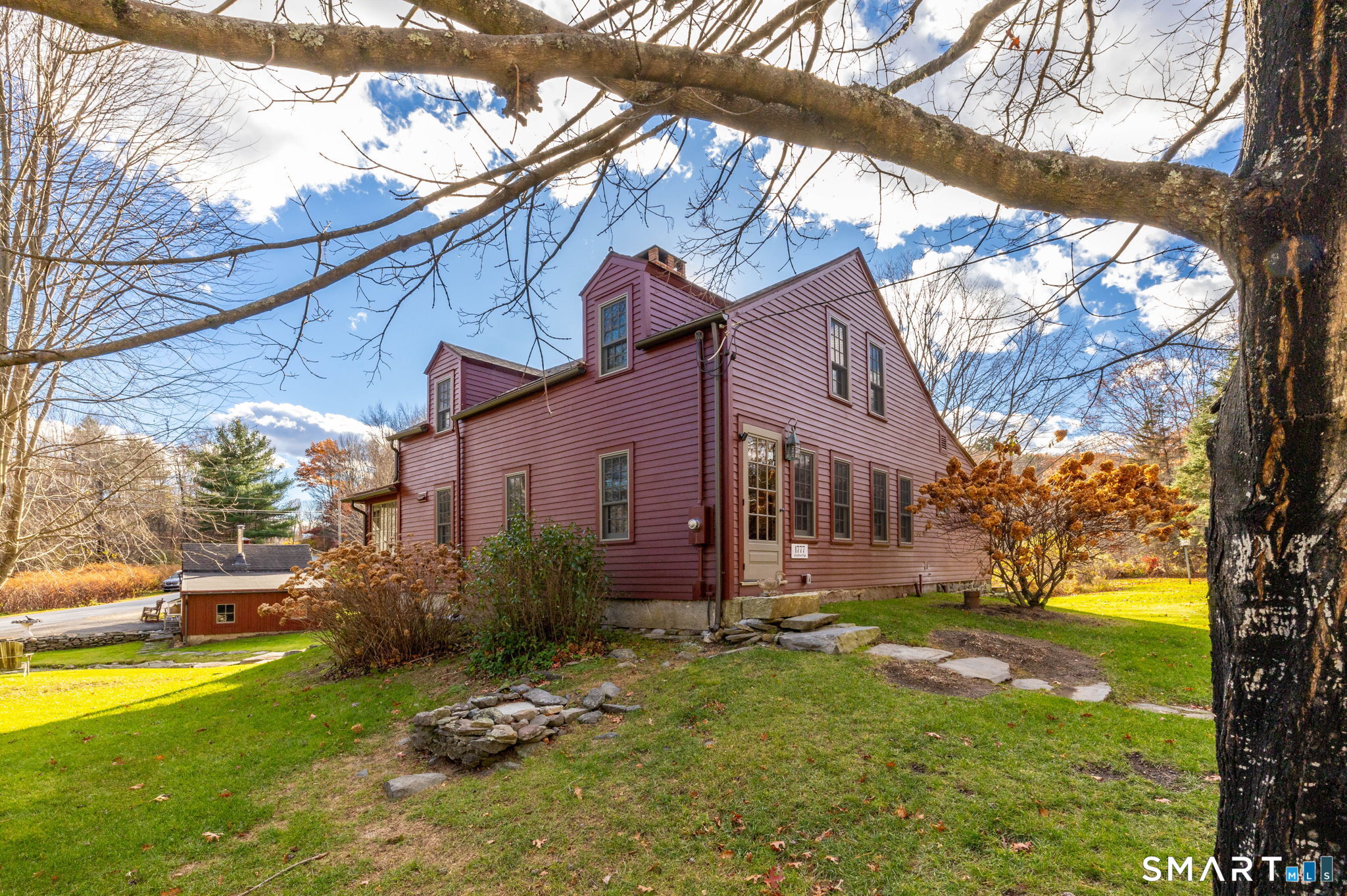 38 Old Turnpike Road