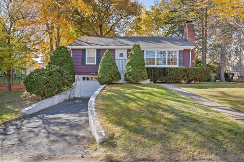 325 Hunyadi Avenue, Fairfield, CT 06824 - #: 24087139