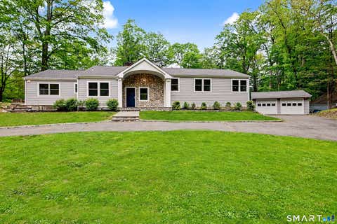 Homes For Sale - 54 Butternut Lane<br/> Fairfield County, Stamford, CT 06903