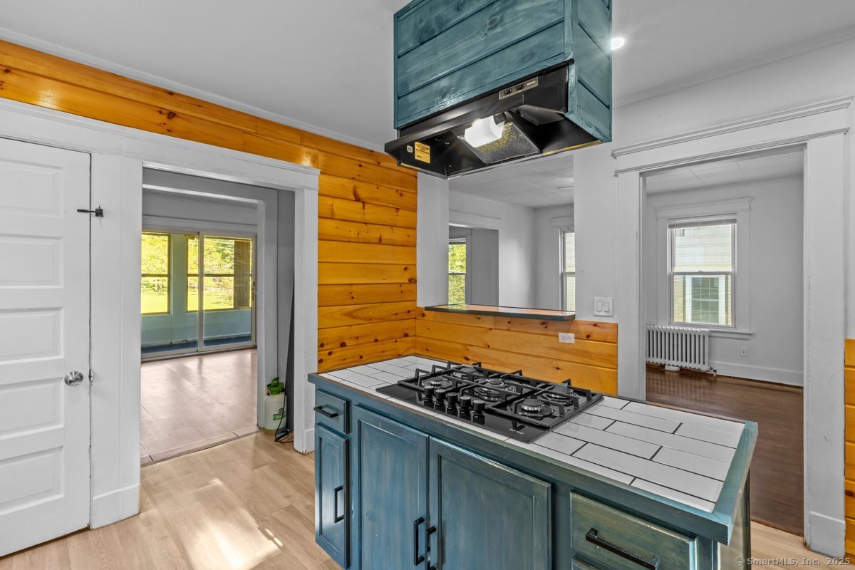 593 Cooke Street, Waterbury, Connecticut image 8