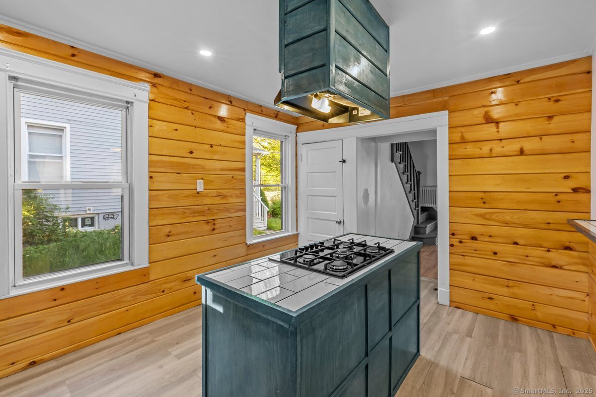 593 Cooke Street, Waterbury, Connecticut image 10