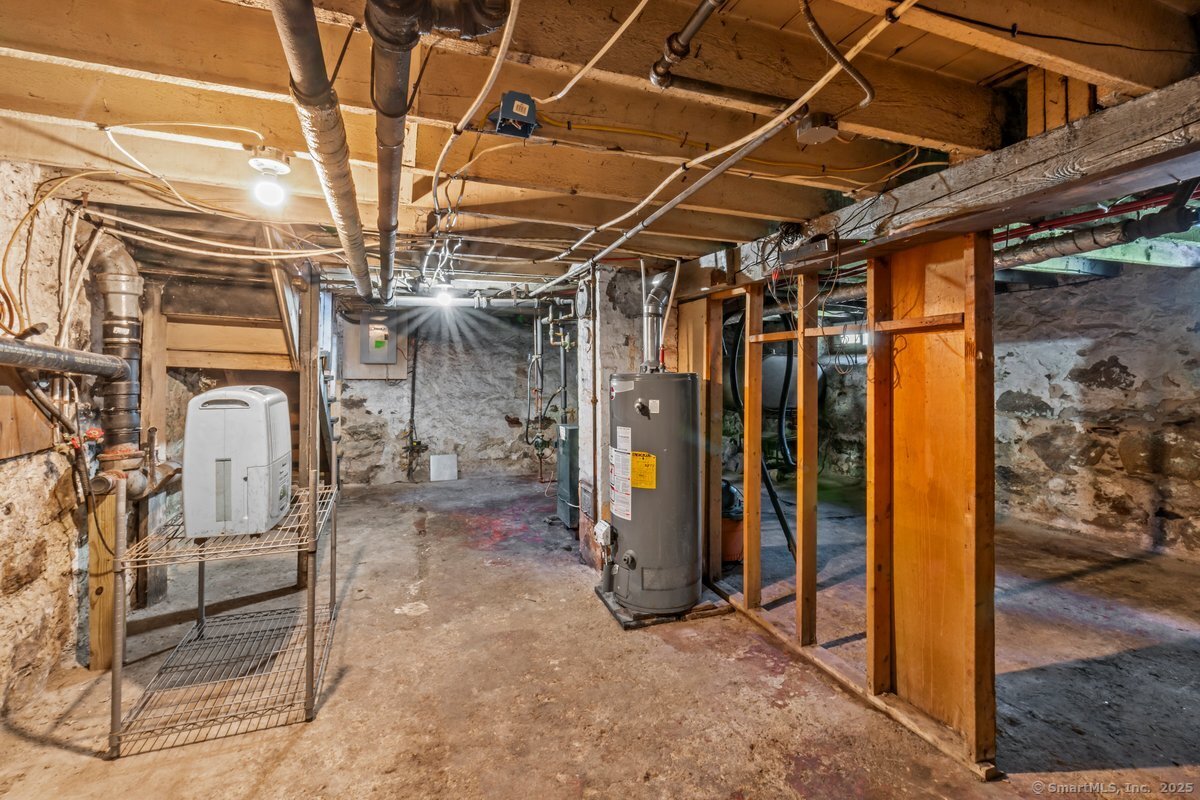 593 Cooke Street, Waterbury, Connecticut image 20