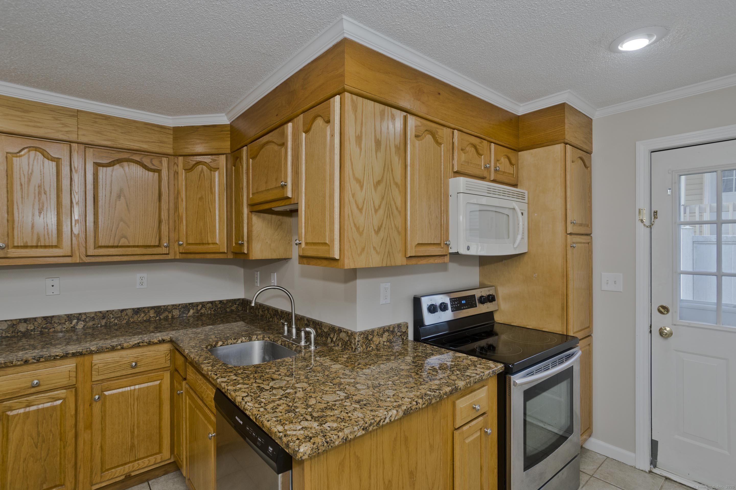 54 Atwood Street, Plainville, Connecticut image 14