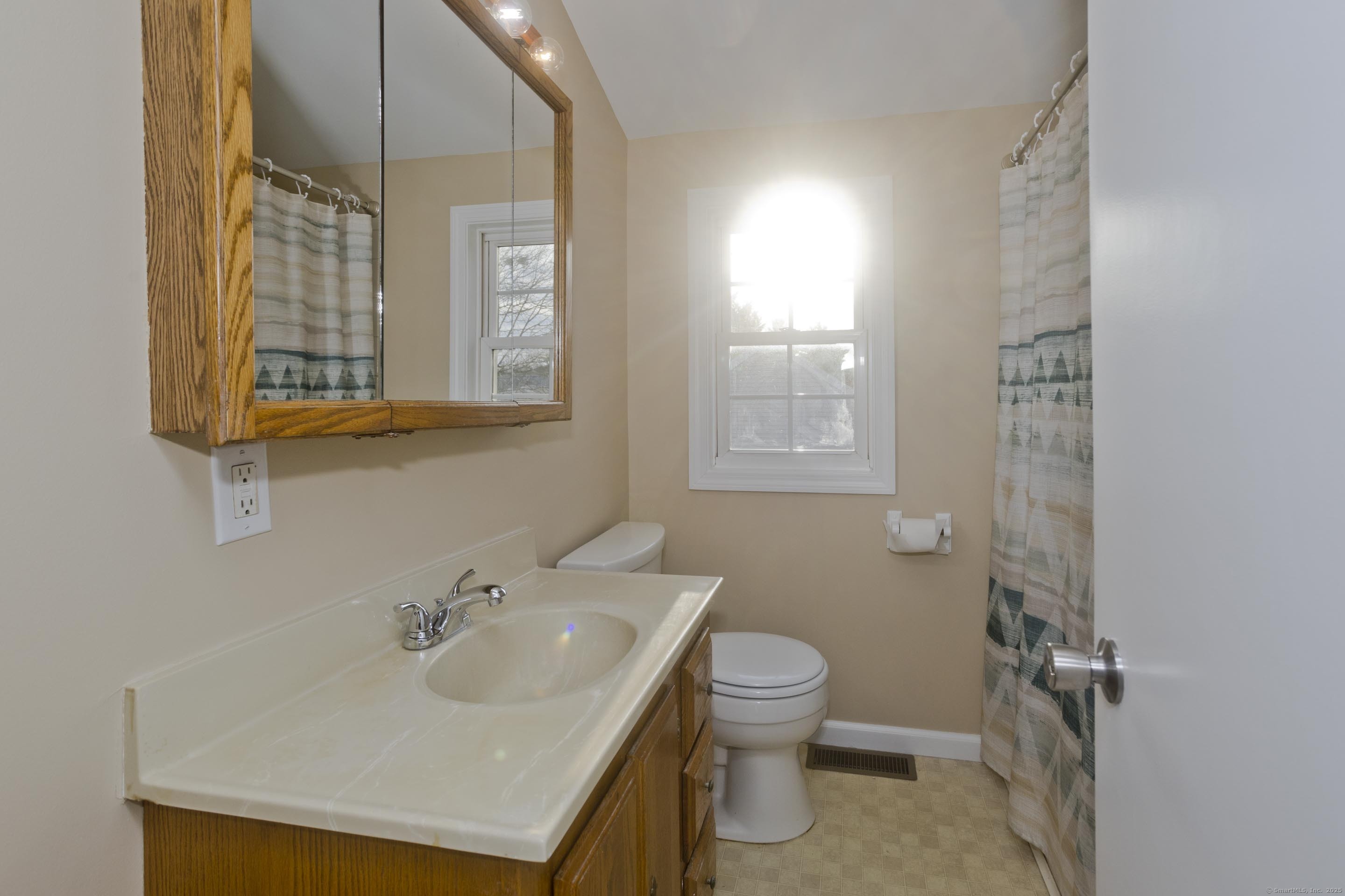 54 Atwood Street, Plainville, Connecticut image 25