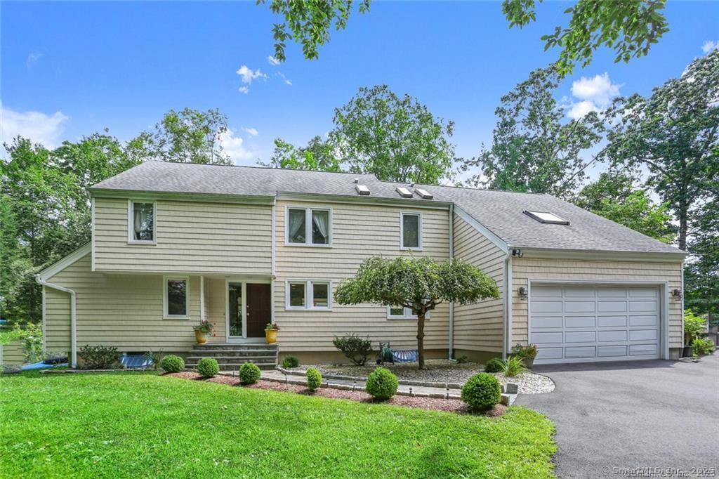 19 Northwood Lane, Stamford, Connecticut image 2