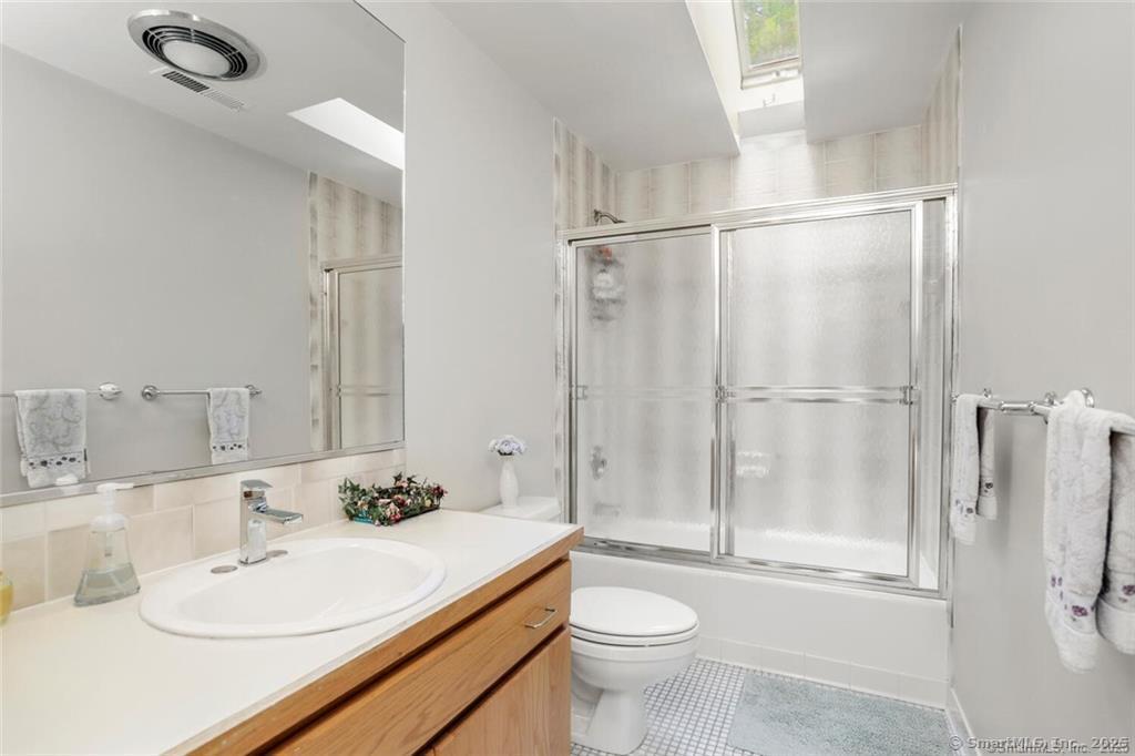 19 Northwood Lane, Stamford, Connecticut image 21