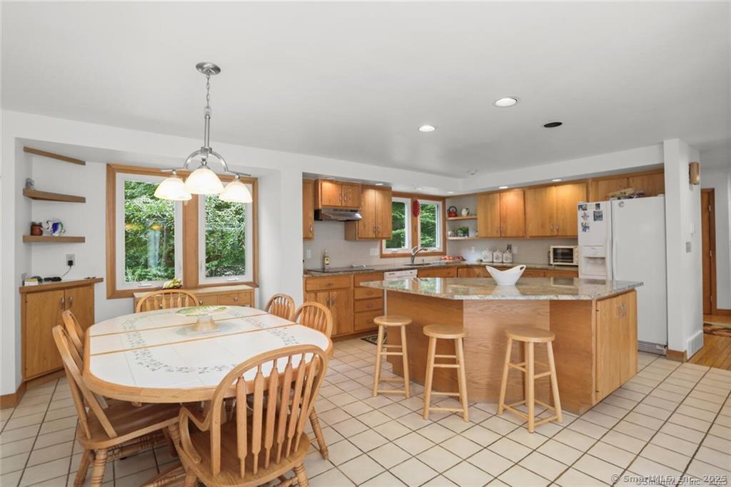 19 Northwood Lane, Stamford, Connecticut image 5