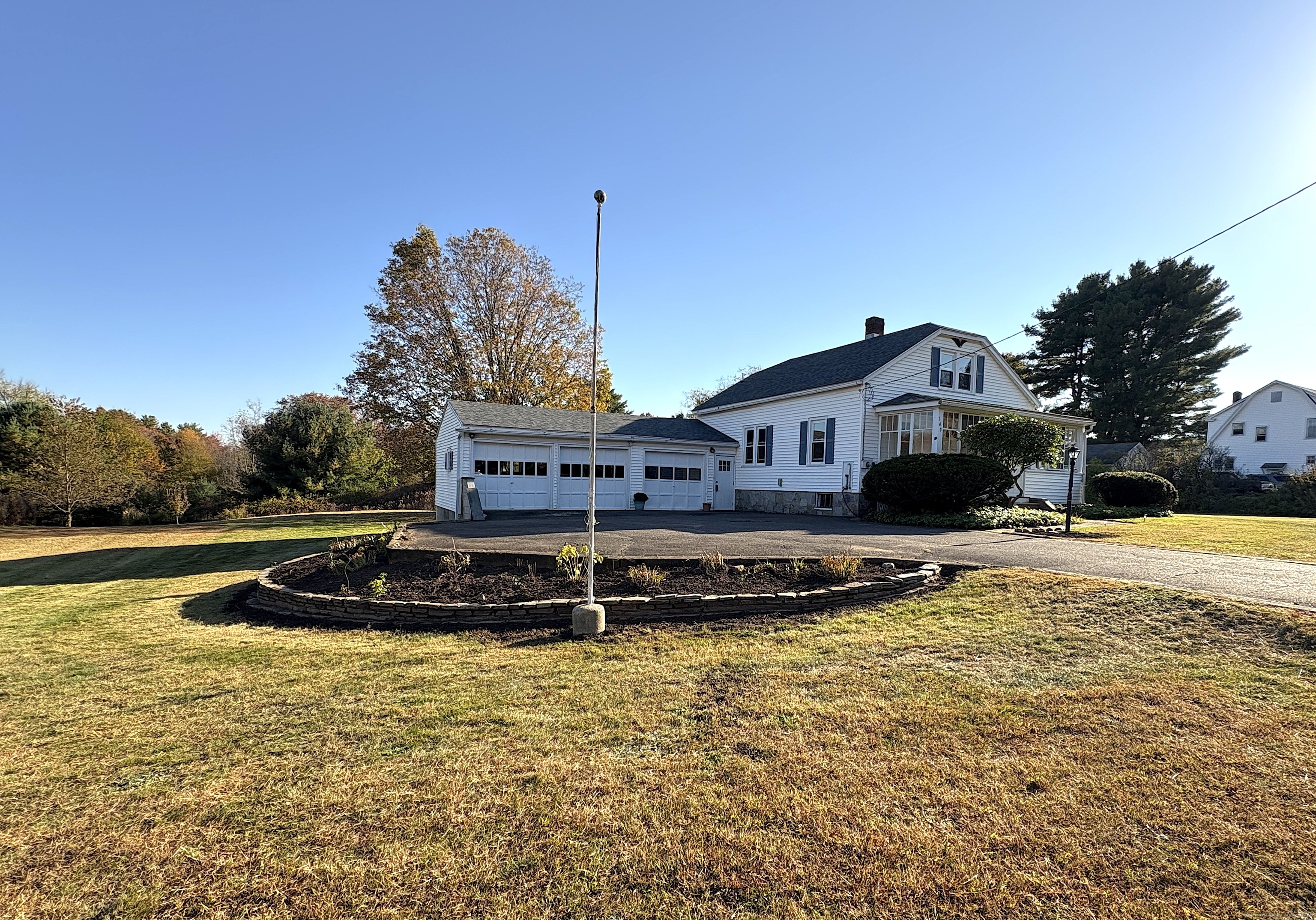 140 West Stafford Road