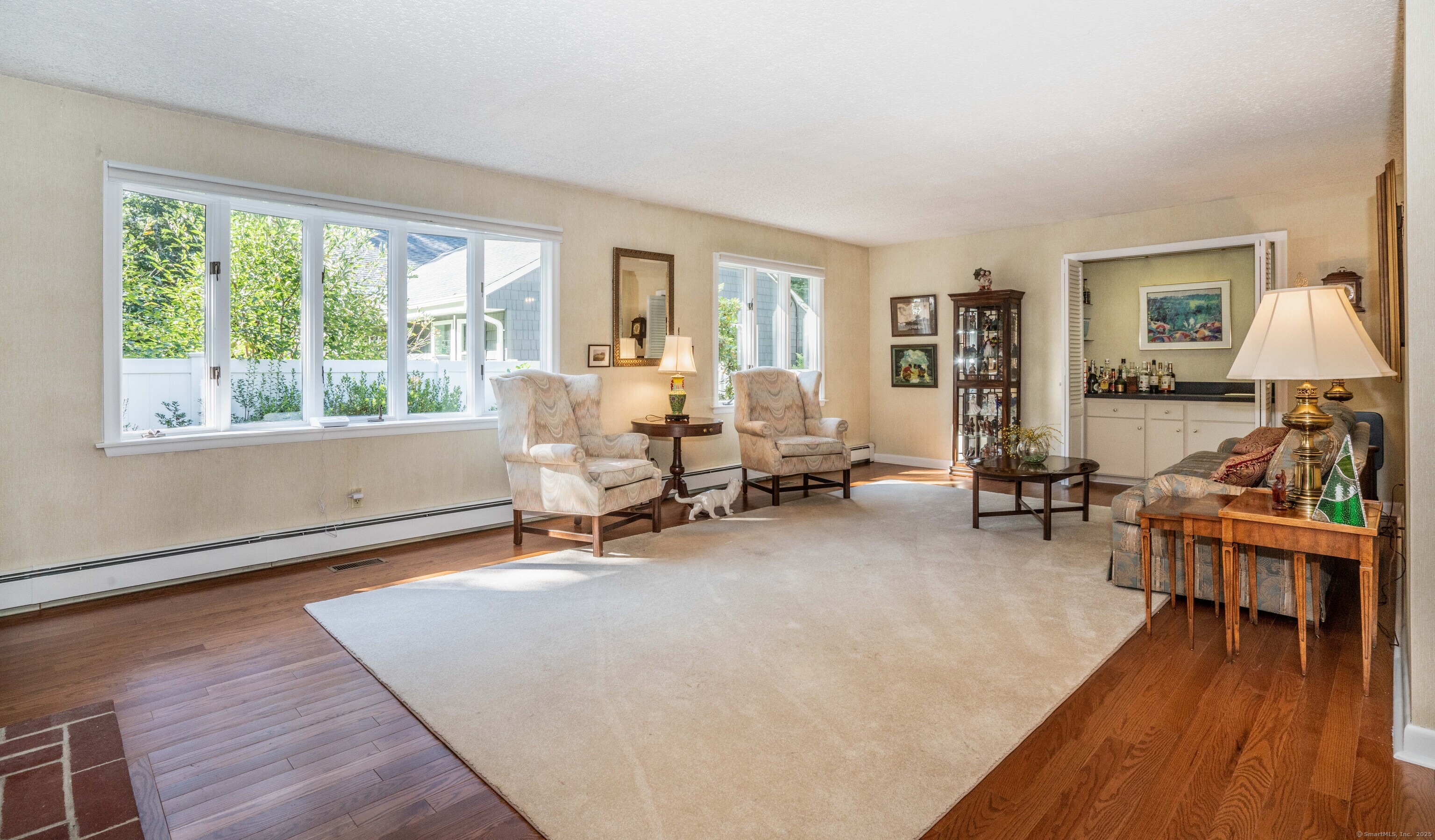 West Hartford, Connecticut 06107, United States, 4 Bedrooms Bedrooms, ,3 BathroomsBathrooms,Residential,Pending,208242