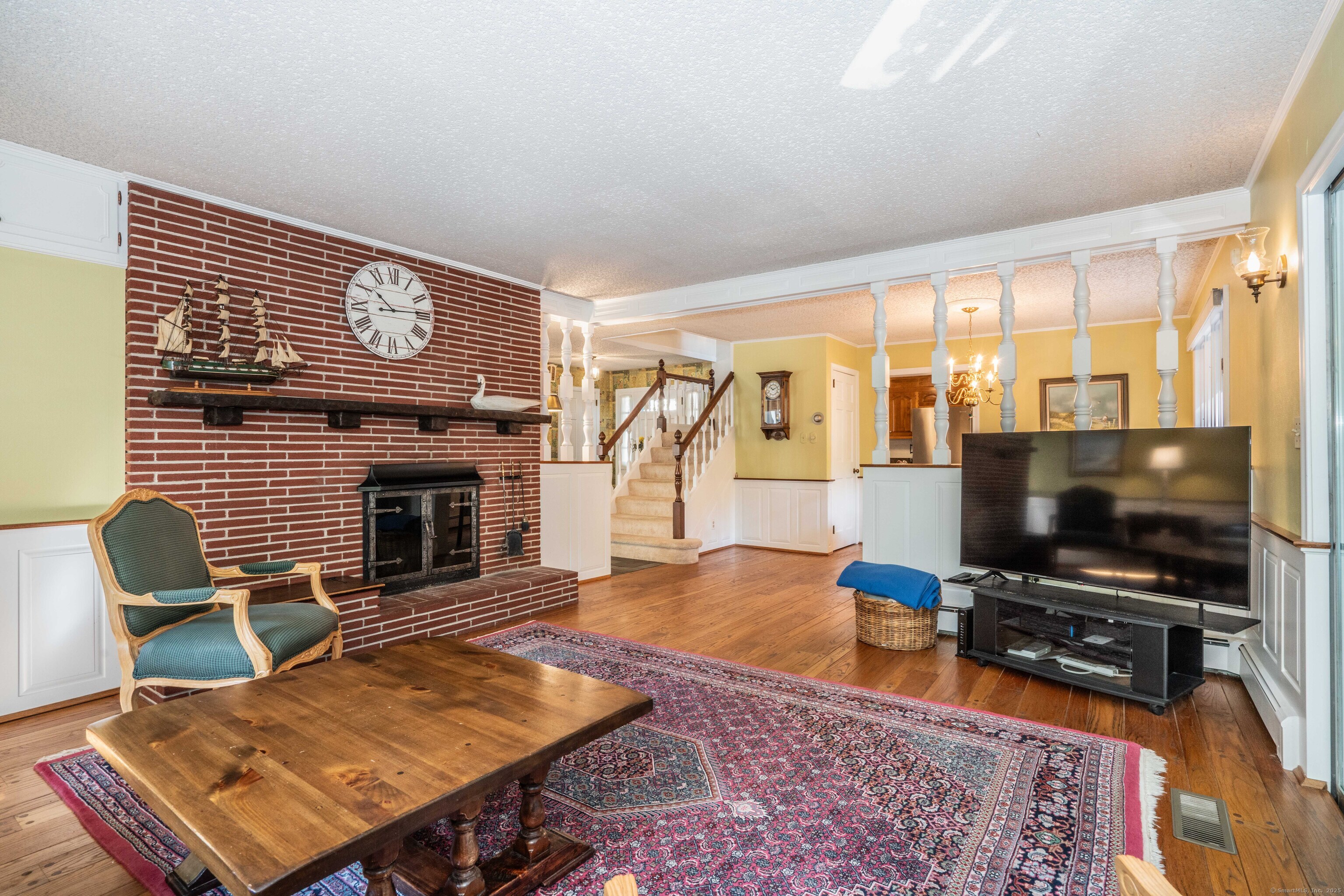 West Hartford, Connecticut 06107, United States, 4 Bedrooms Bedrooms, ,3 BathroomsBathrooms,Residential,Pending,208242