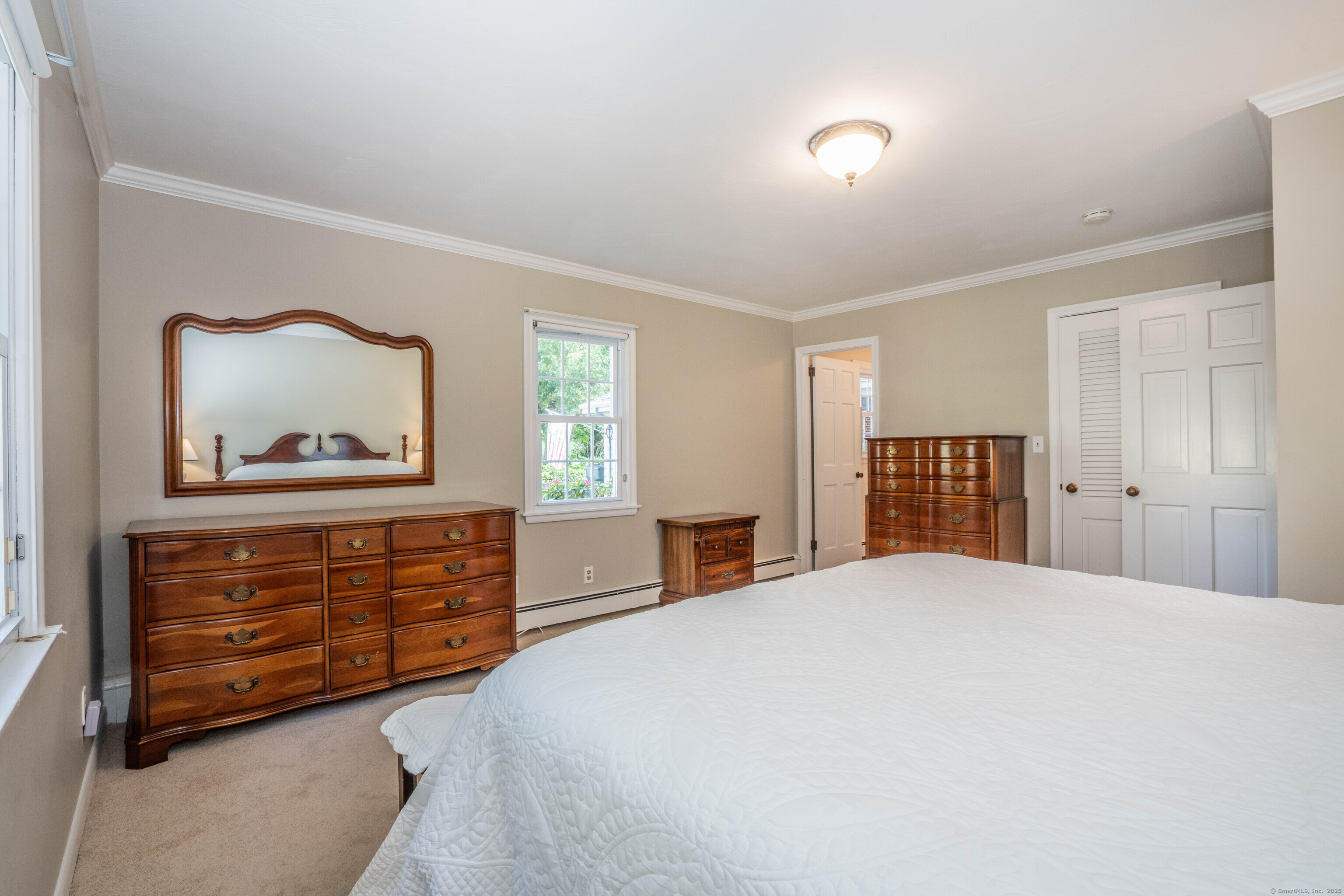 West Hartford, Connecticut 06107, United States, 4 Bedrooms Bedrooms, ,3 BathroomsBathrooms,Residential,Pending,208242