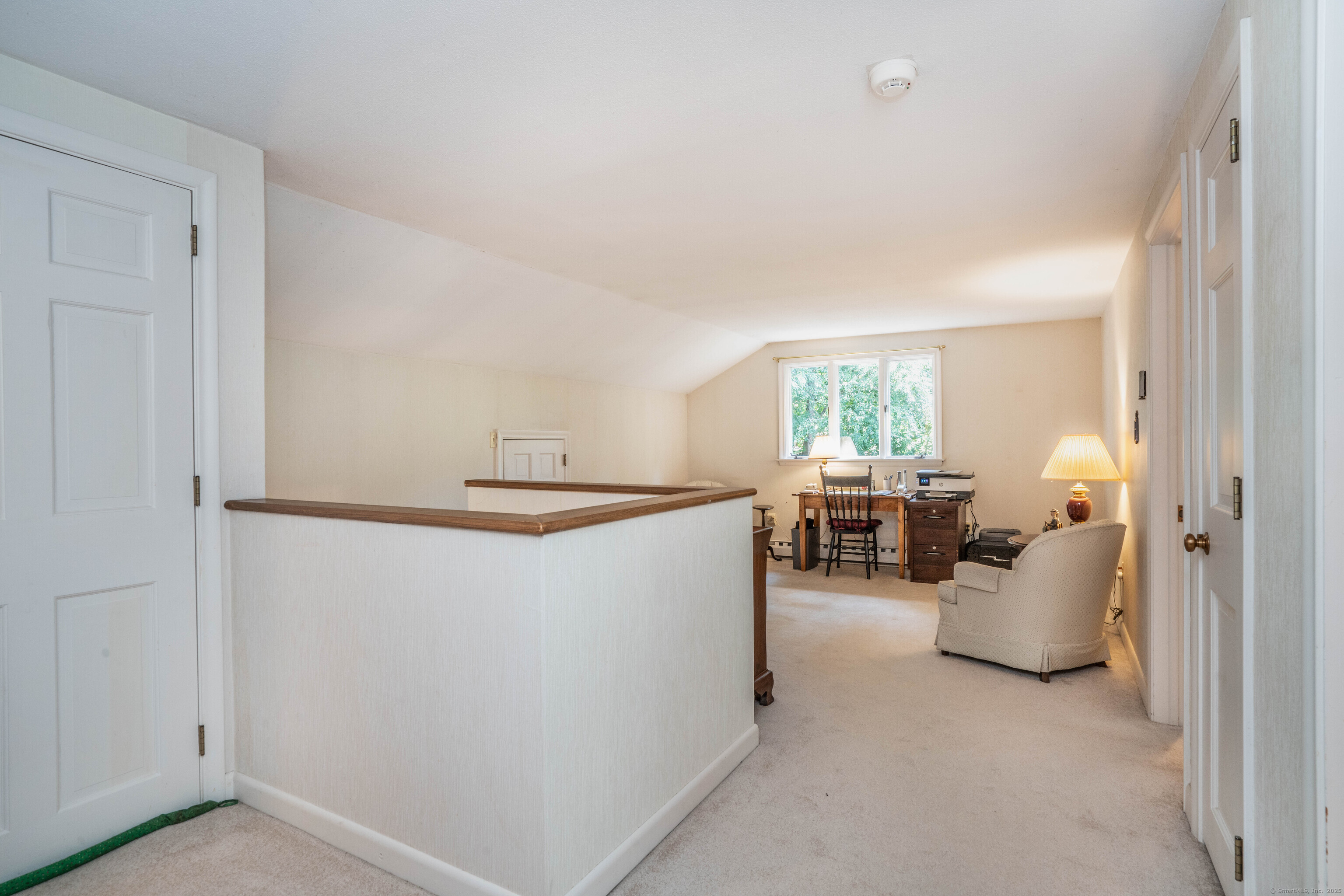 West Hartford, Connecticut 06107, United States, 4 Bedrooms Bedrooms, ,3 BathroomsBathrooms,Residential,Pending,208242