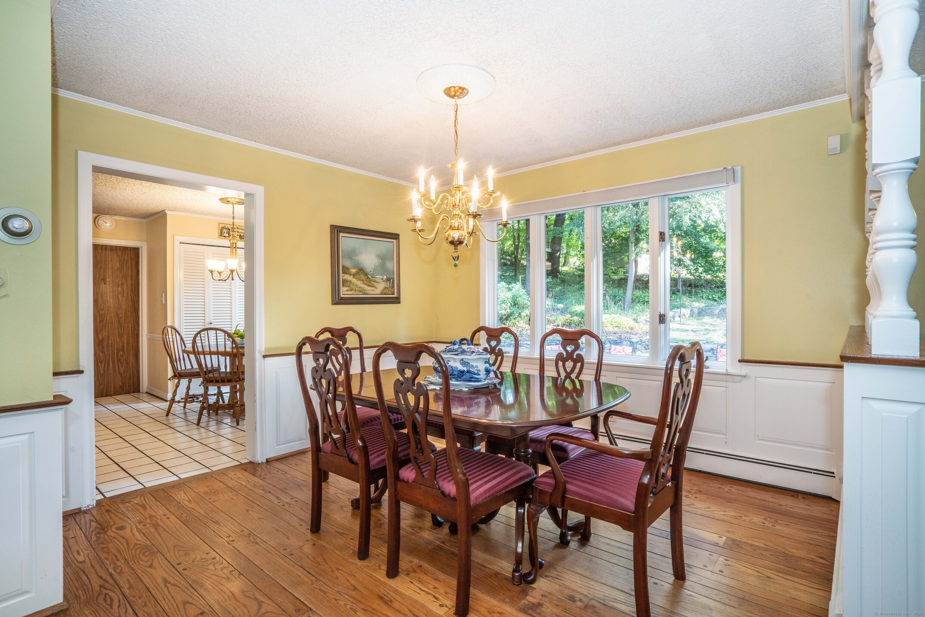 West Hartford, Connecticut 06107, United States, 4 Bedrooms Bedrooms, ,3 BathroomsBathrooms,Residential,Pending,208242