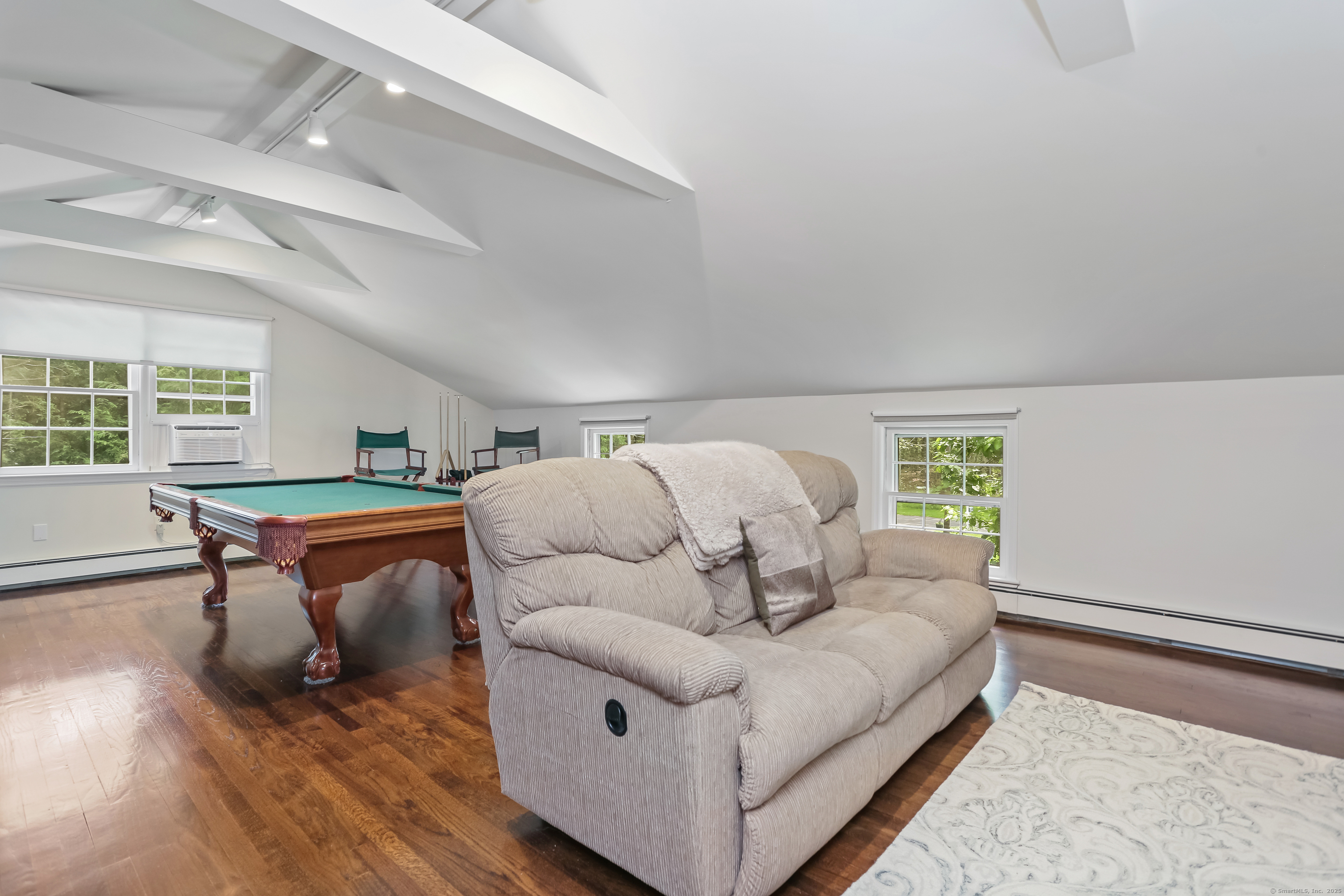 New Canaan, Connecticut 06840, United States, 4 Bedrooms Bedrooms, ,3 BathroomsBathrooms,Residential,Pending,150632