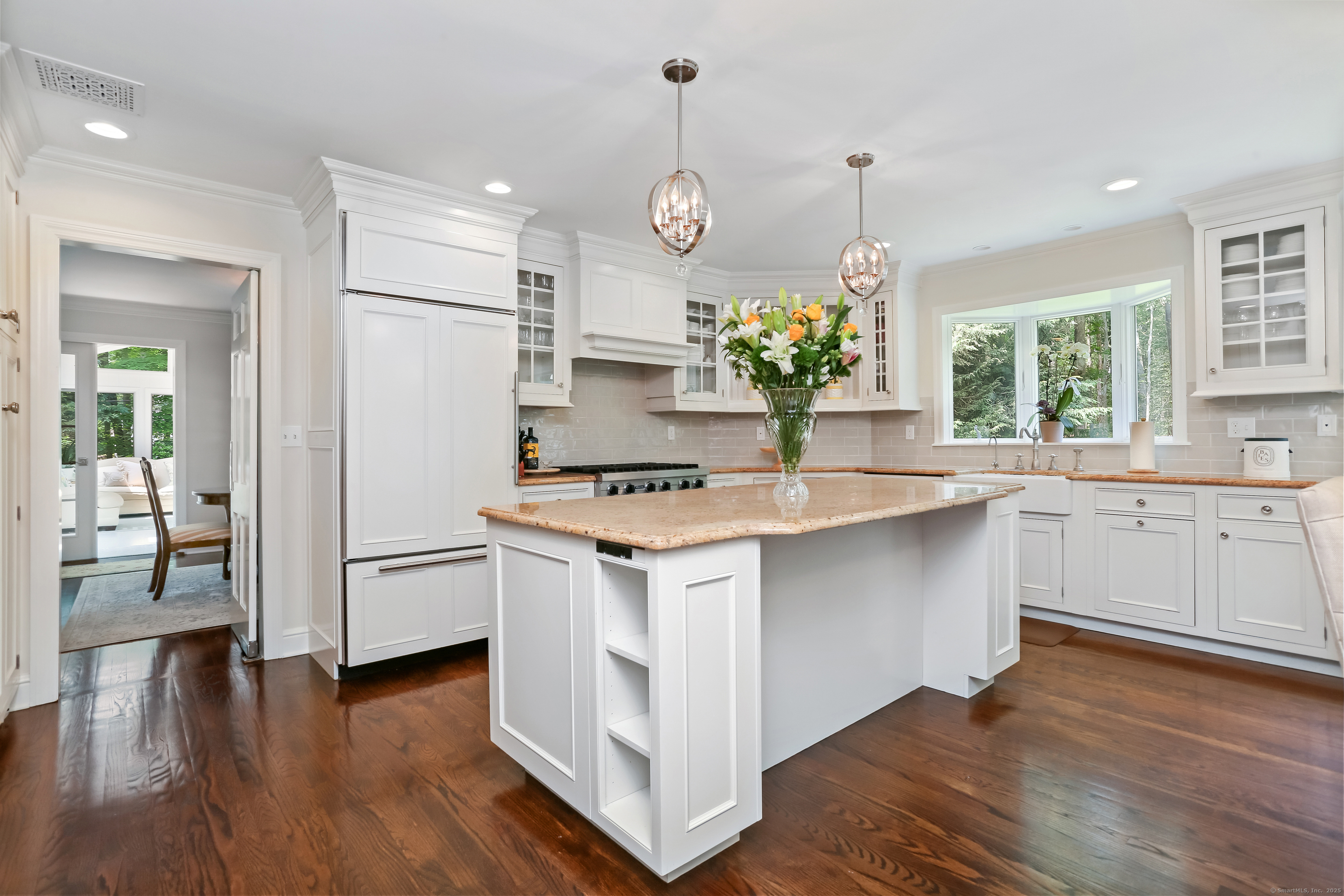 New Canaan, Connecticut 06840, United States, 4 Bedrooms Bedrooms, ,3 BathroomsBathrooms,Residential,Pending,150632