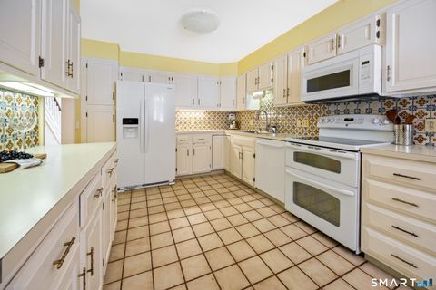 Tiny photo for 580 Mountain Road #APT C, West Hartford, CT 06117 (MLS # 24145795)