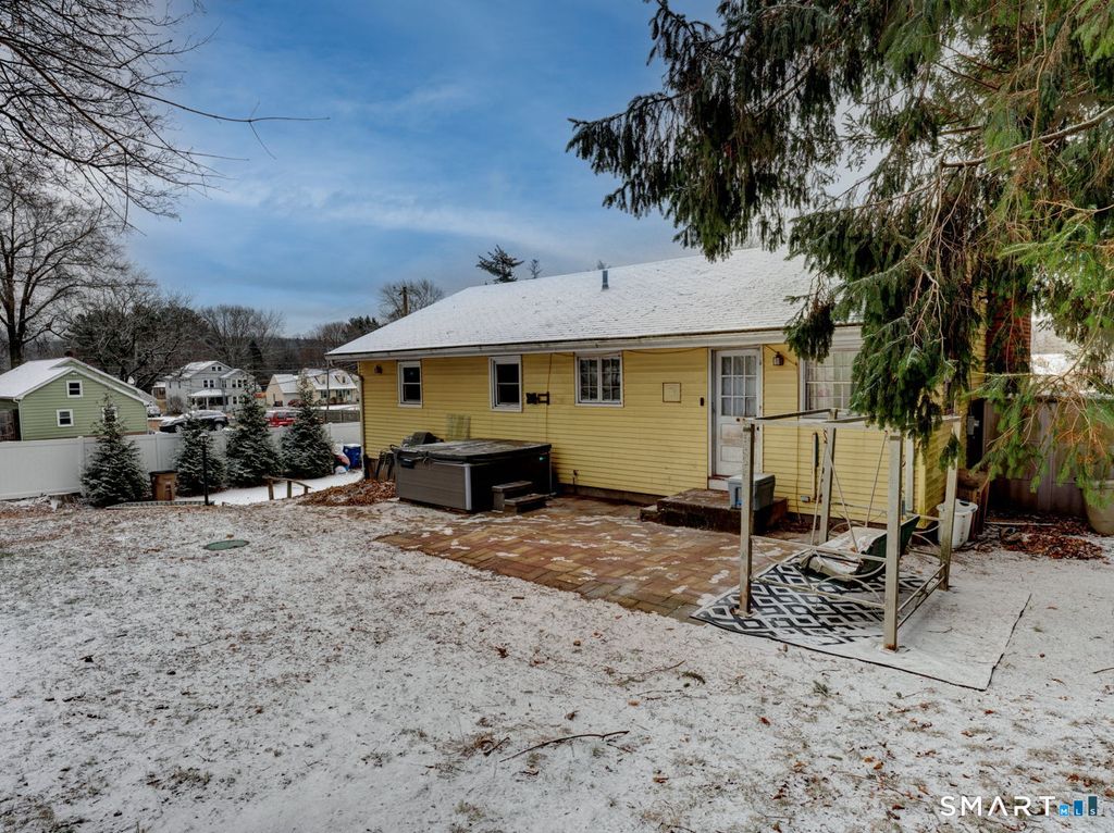 Photo of 11 Sunrise Drive, Vernon, CT 06066 (MLS # 24143334)