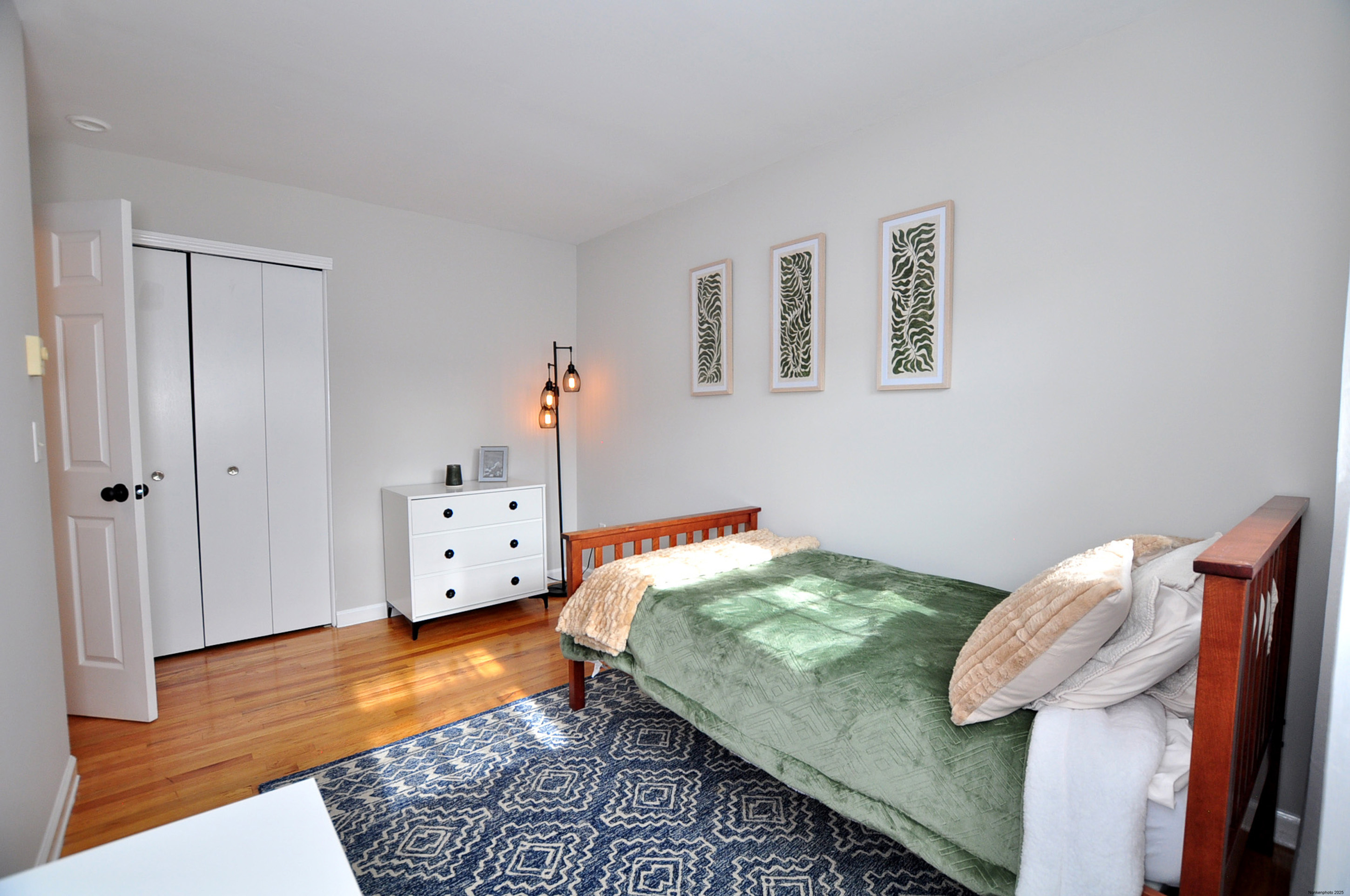 Simsbury, Connecticut 06081, United States, 2 Bedrooms Bedrooms, ,1 BathroomBathrooms,Residential,Coming Soon,238288