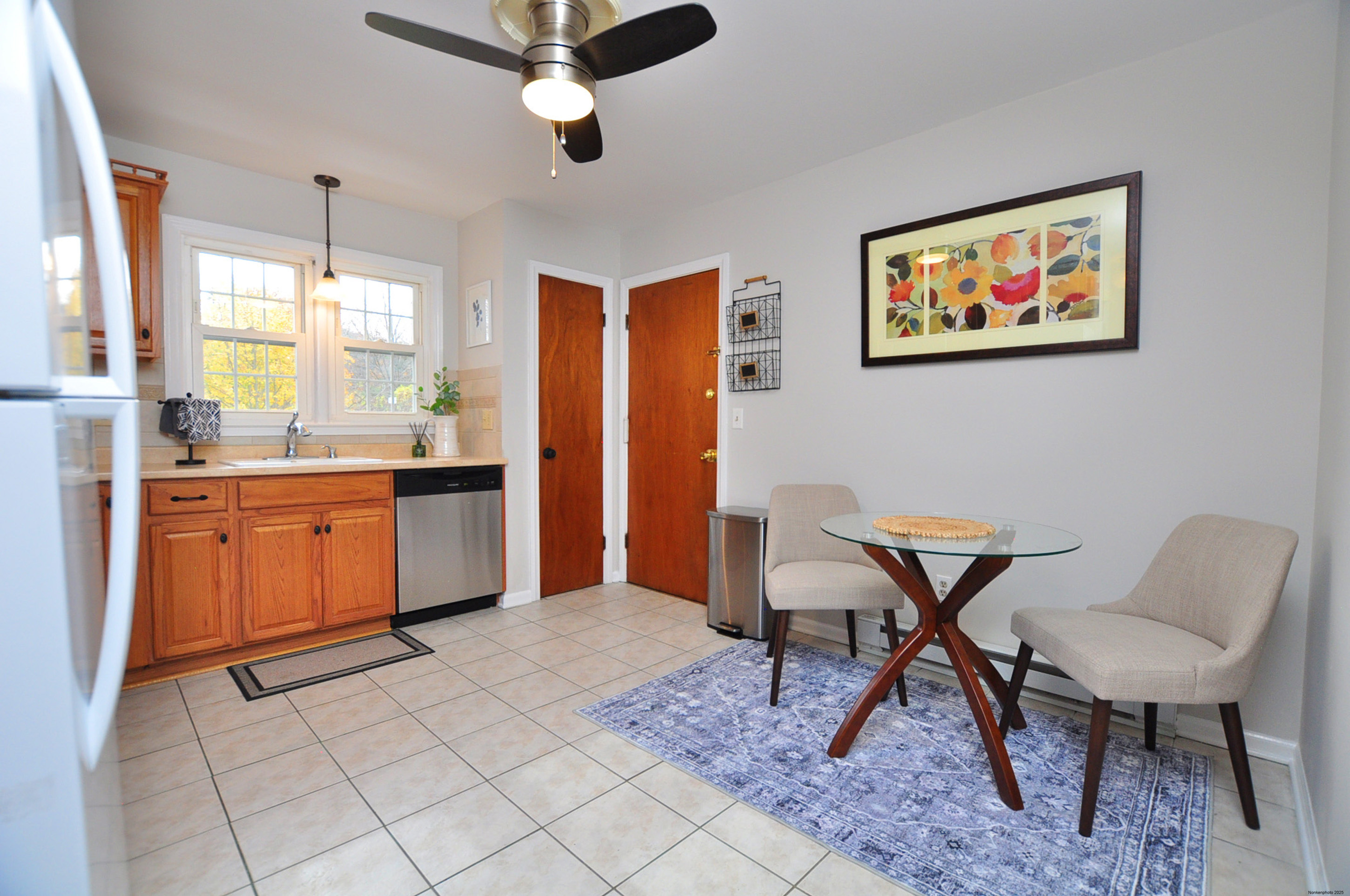 Simsbury, Connecticut 06081, United States, 2 Bedrooms Bedrooms, ,1 BathroomBathrooms,Residential,Coming Soon,238288