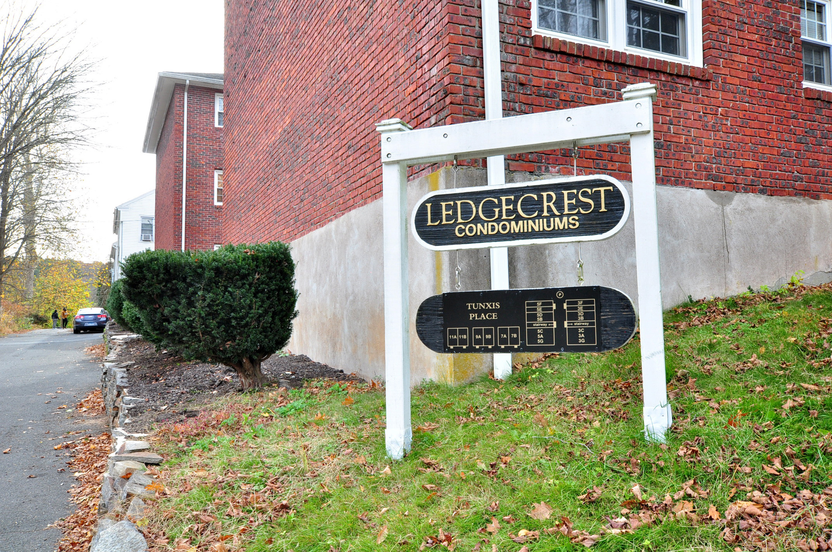 Simsbury, Connecticut 06081, United States, 2 Bedrooms Bedrooms, ,1 BathroomBathrooms,Residential,Coming Soon,238288