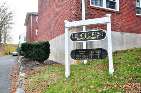 5 Tunxis Place C Simsbury CT 06081