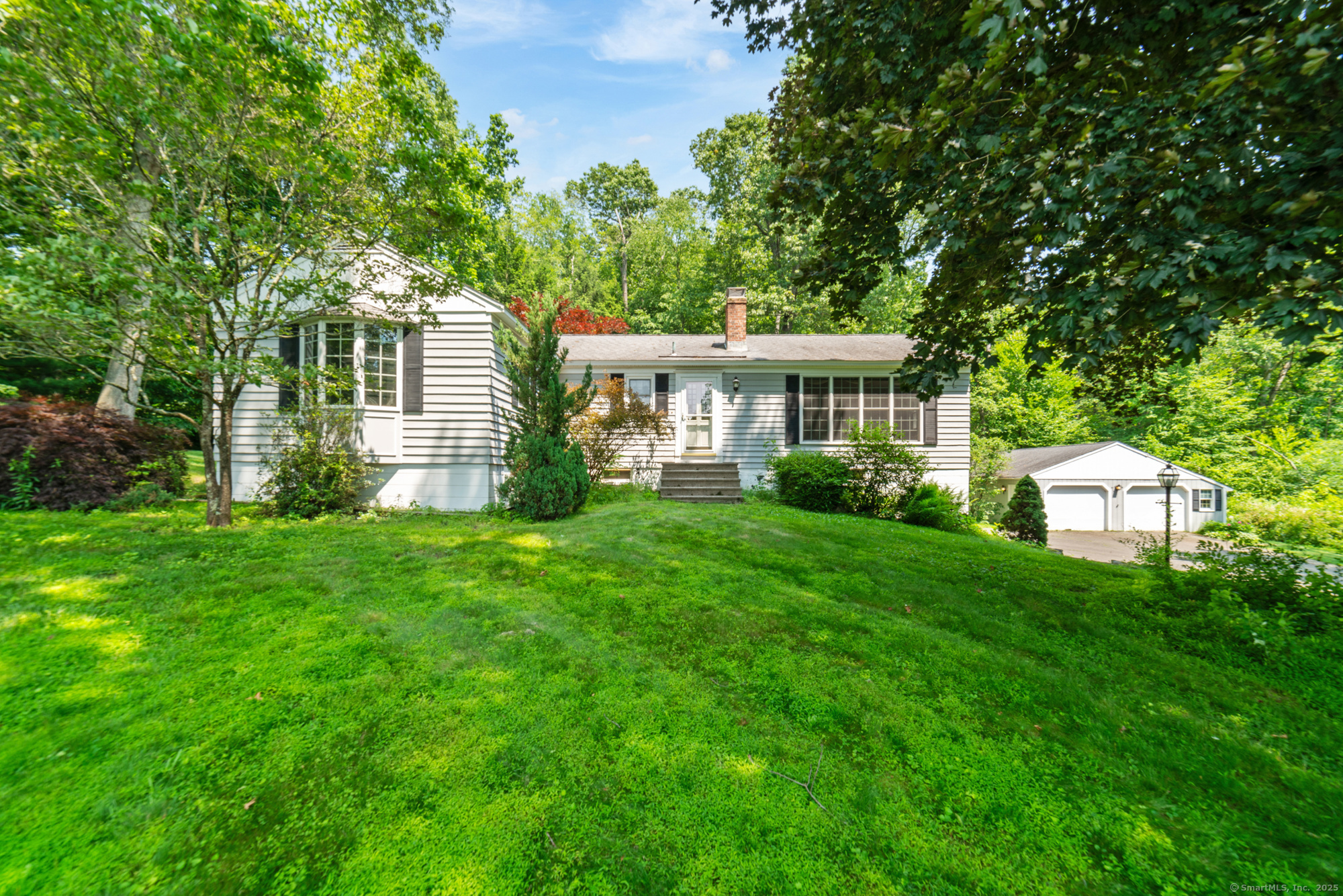 Property for Sale at Kettletown Road, Southbury, Connecticut - Bedrooms: 3 
Bathrooms: 2 
Rooms: 5  - $599,000