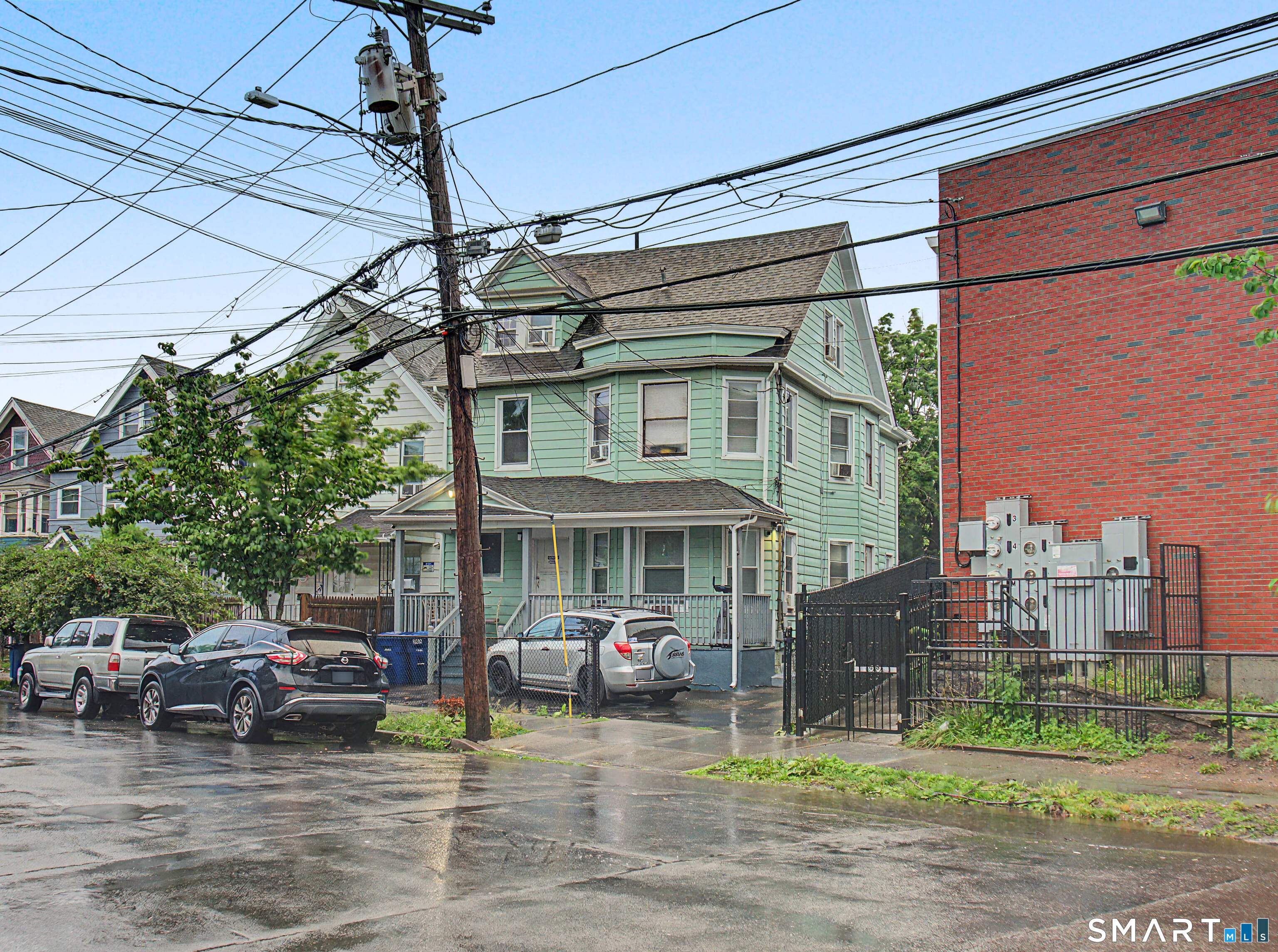 865 Iranistan Avenue