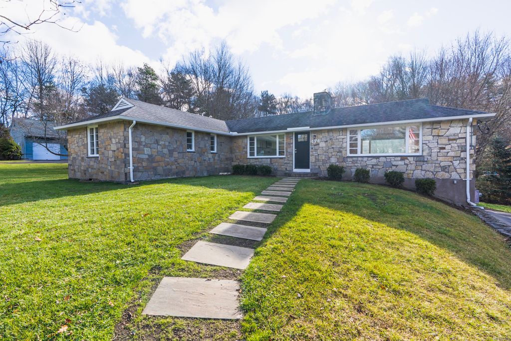 Photo of 474 Neipsic Road, Glastonbury, CT 06033 (MLS # 24141505)