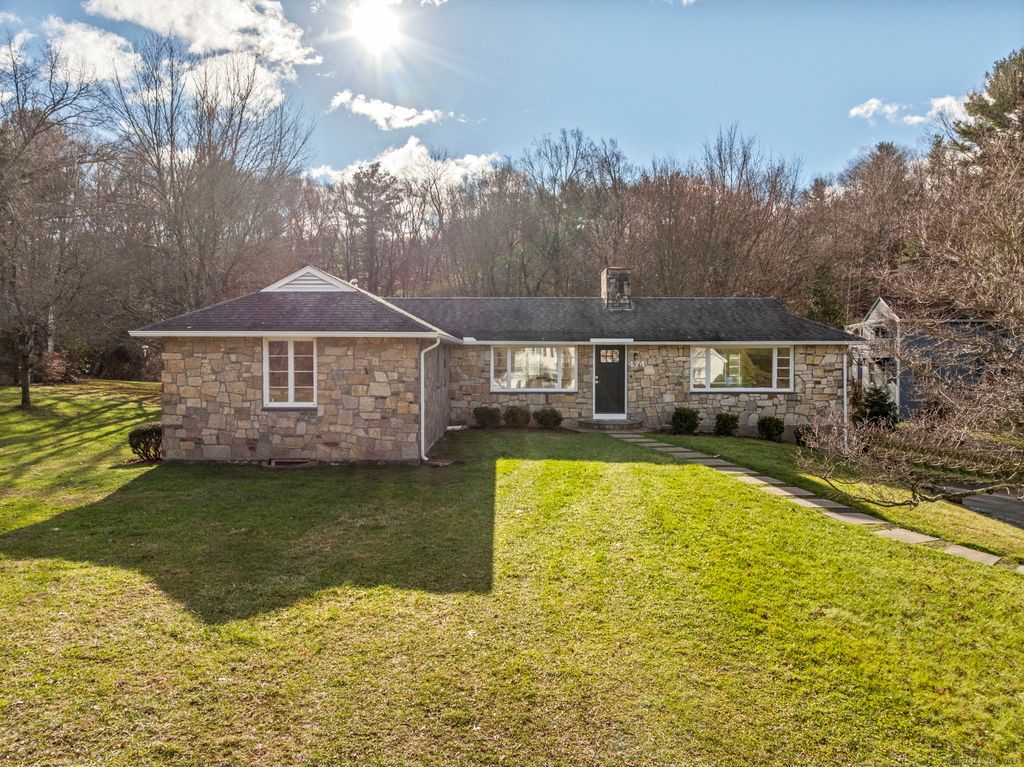 Photo of 474 Neipsic Road, Glastonbury, CT 06033 (MLS # 24141505)