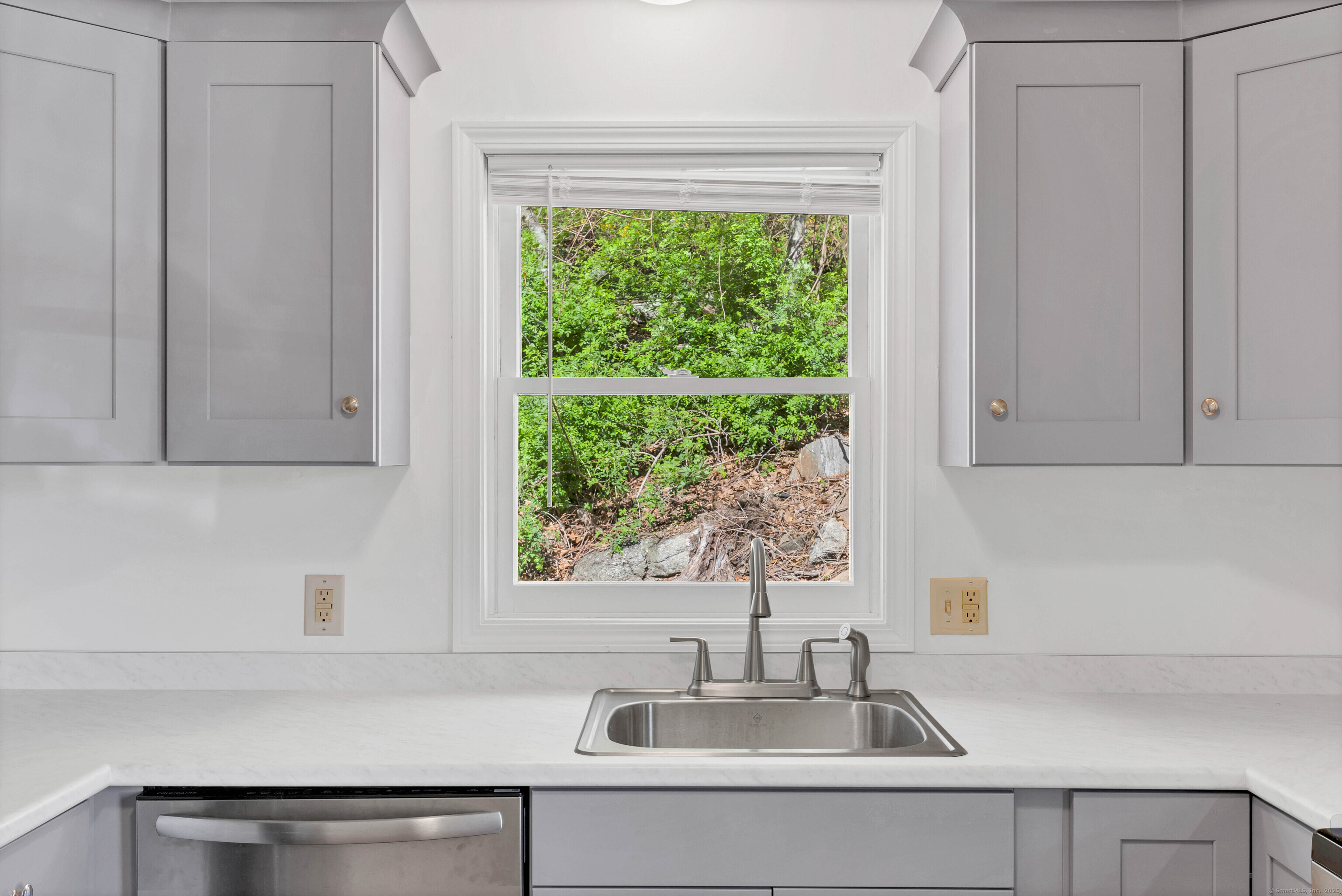 16 Copper Hill Drive #16, Guilford, Connecticut image 8