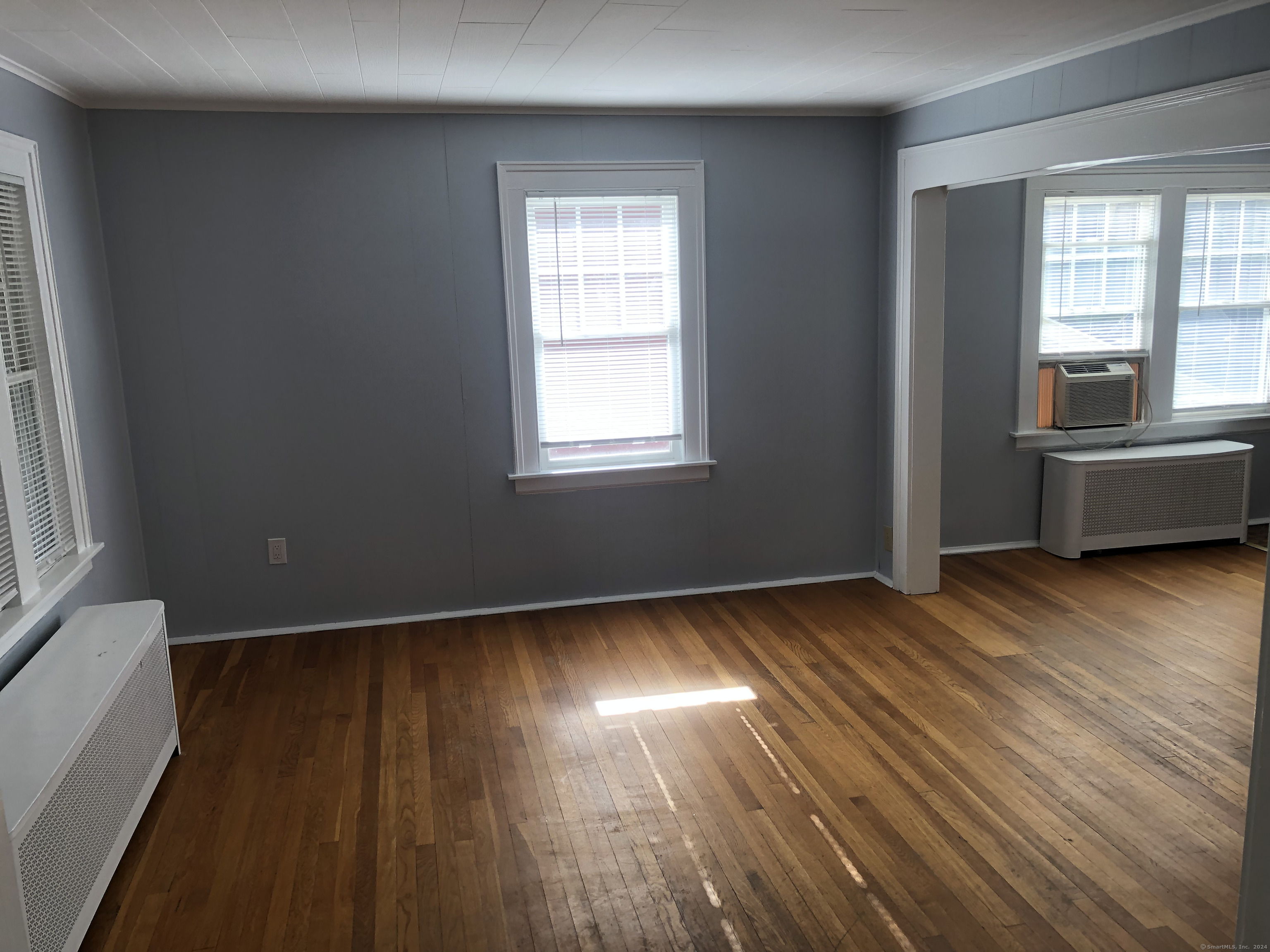 317 Garden Street Second Floor