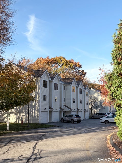 Tiny photo for 527 W Thames Street #2, Norwich, CT 06360 (MLS # 24217418)