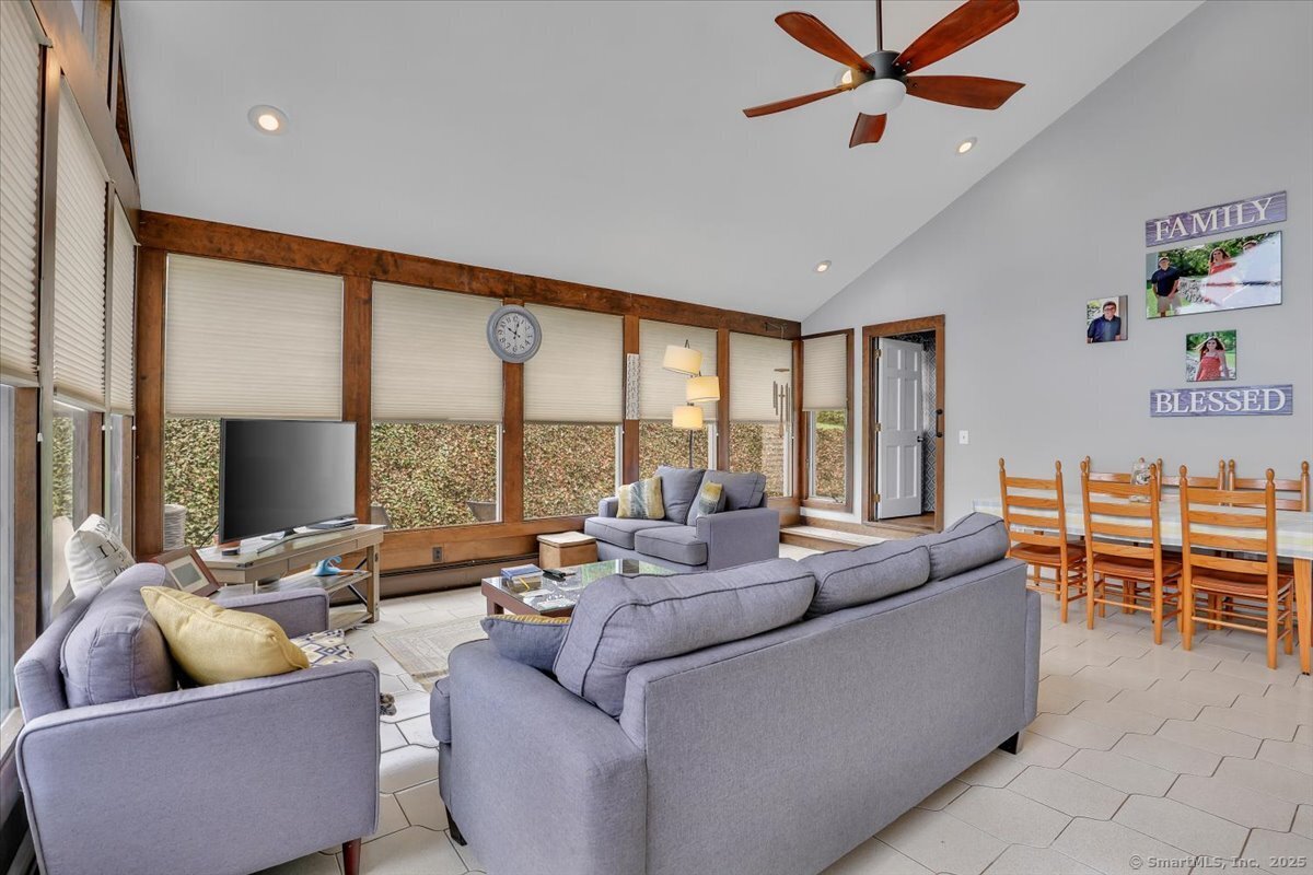 316 Hobart Street, Southington, Connecticut image 14