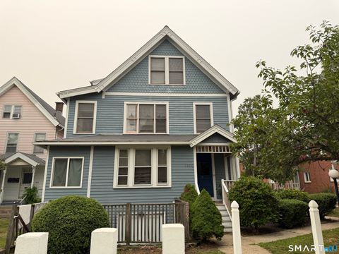 Condo For Sale - 1150 Whitney Avenue #3<br/> New Haven County, Hamden, CT 06517