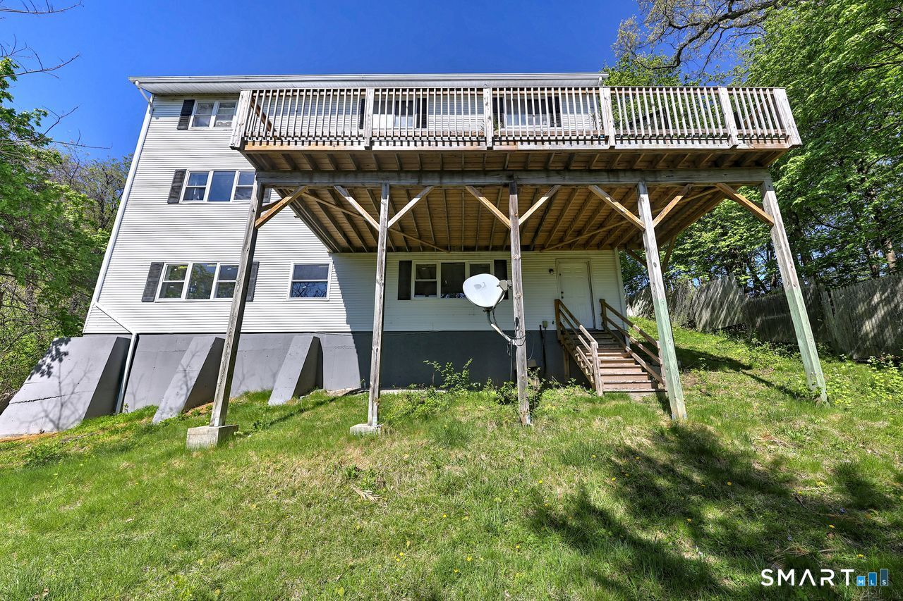 4 Oak Street