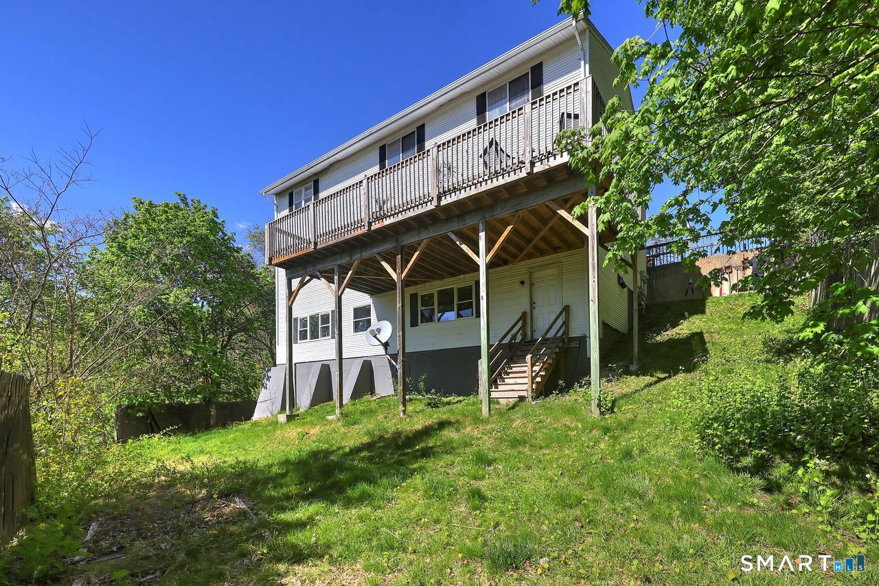 4 Oak Street