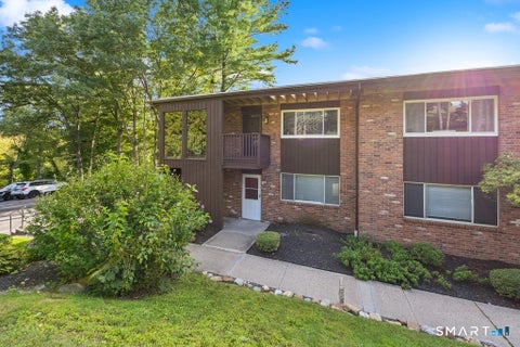 Condo For Rent - 264 Lyman Road #1-1<br/> Wolcott, CT 06716