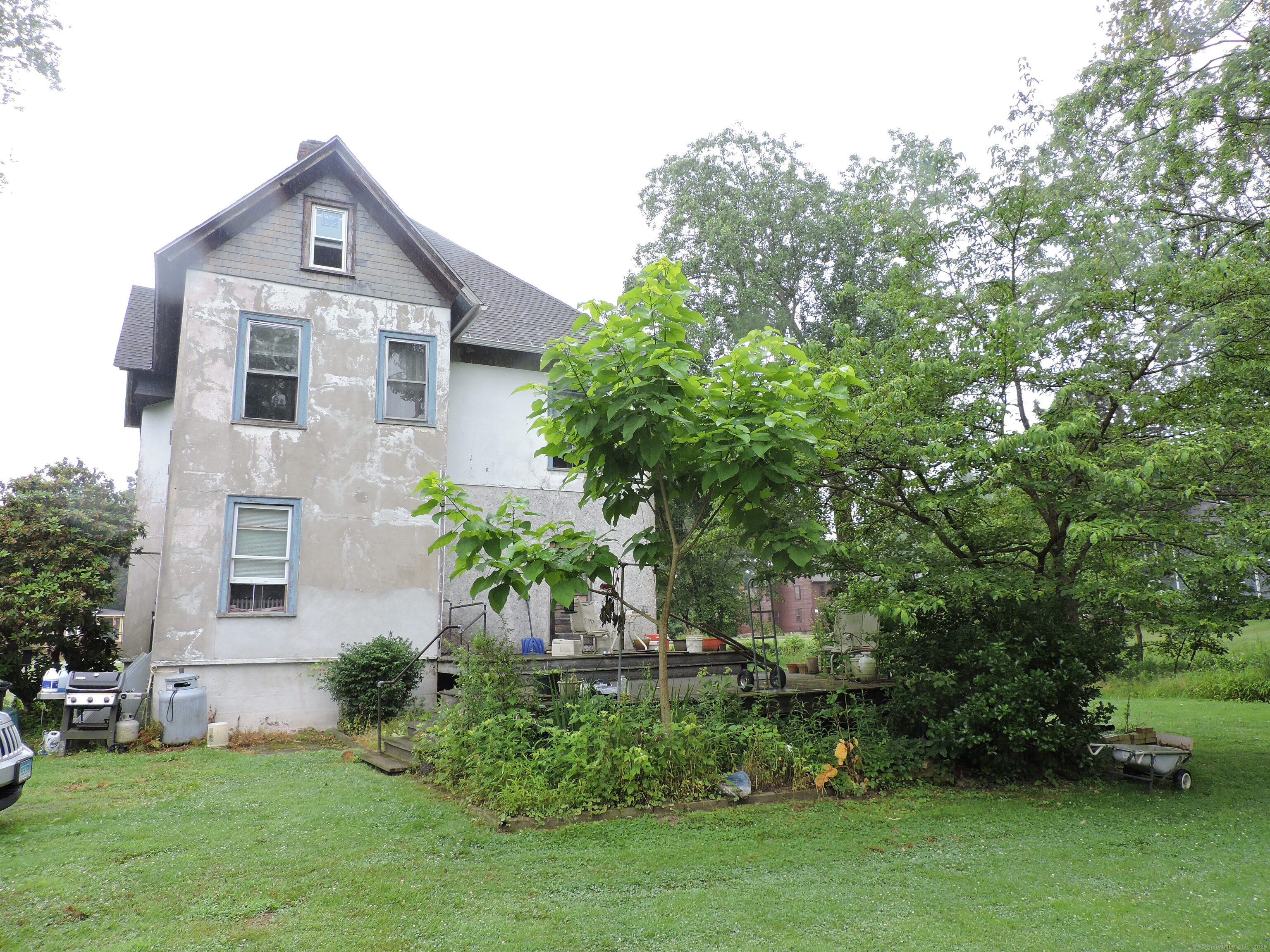 951 Main Street