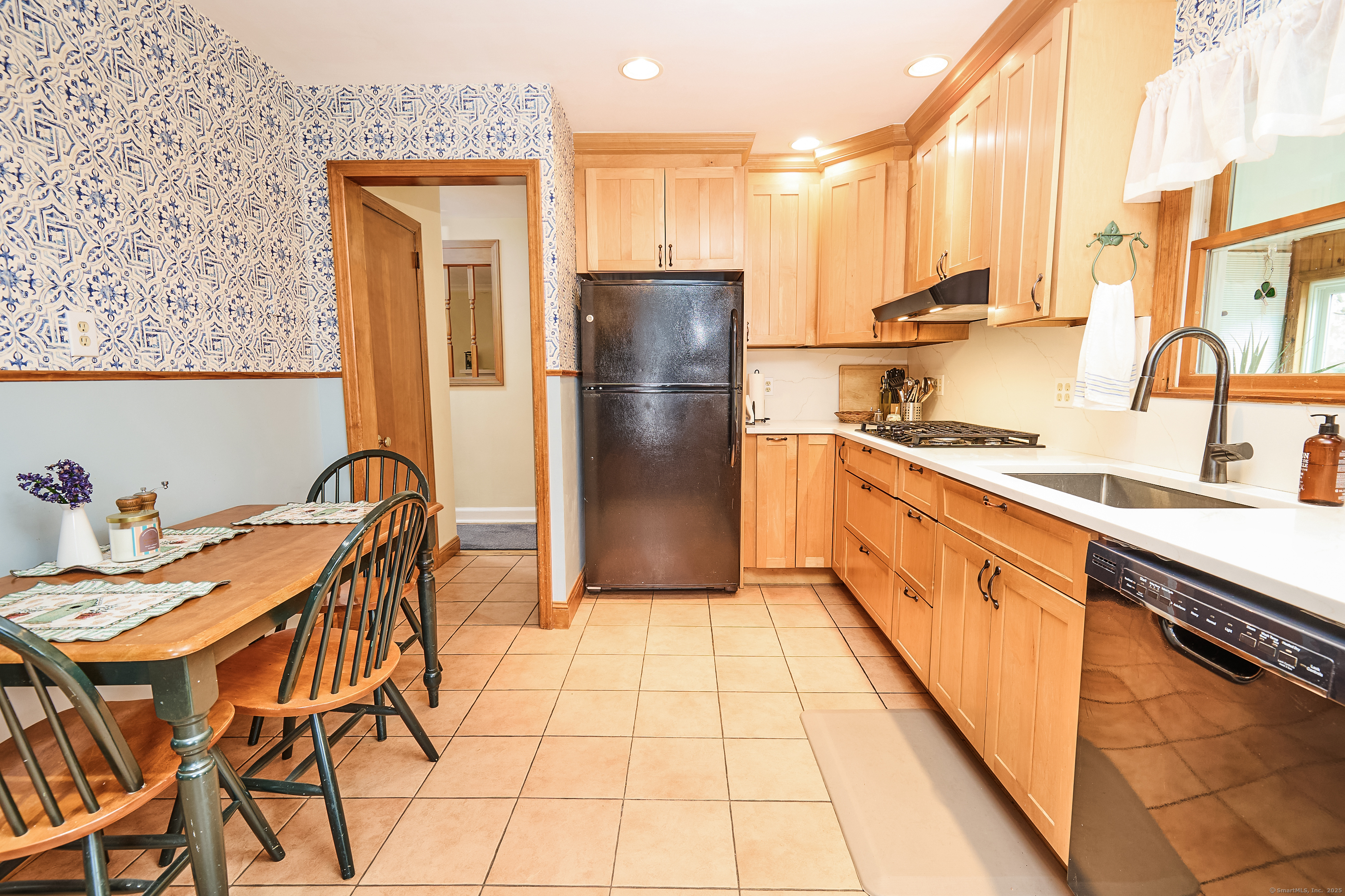 247 Tesiny Avenue, Bridgeport, Connecticut image 8