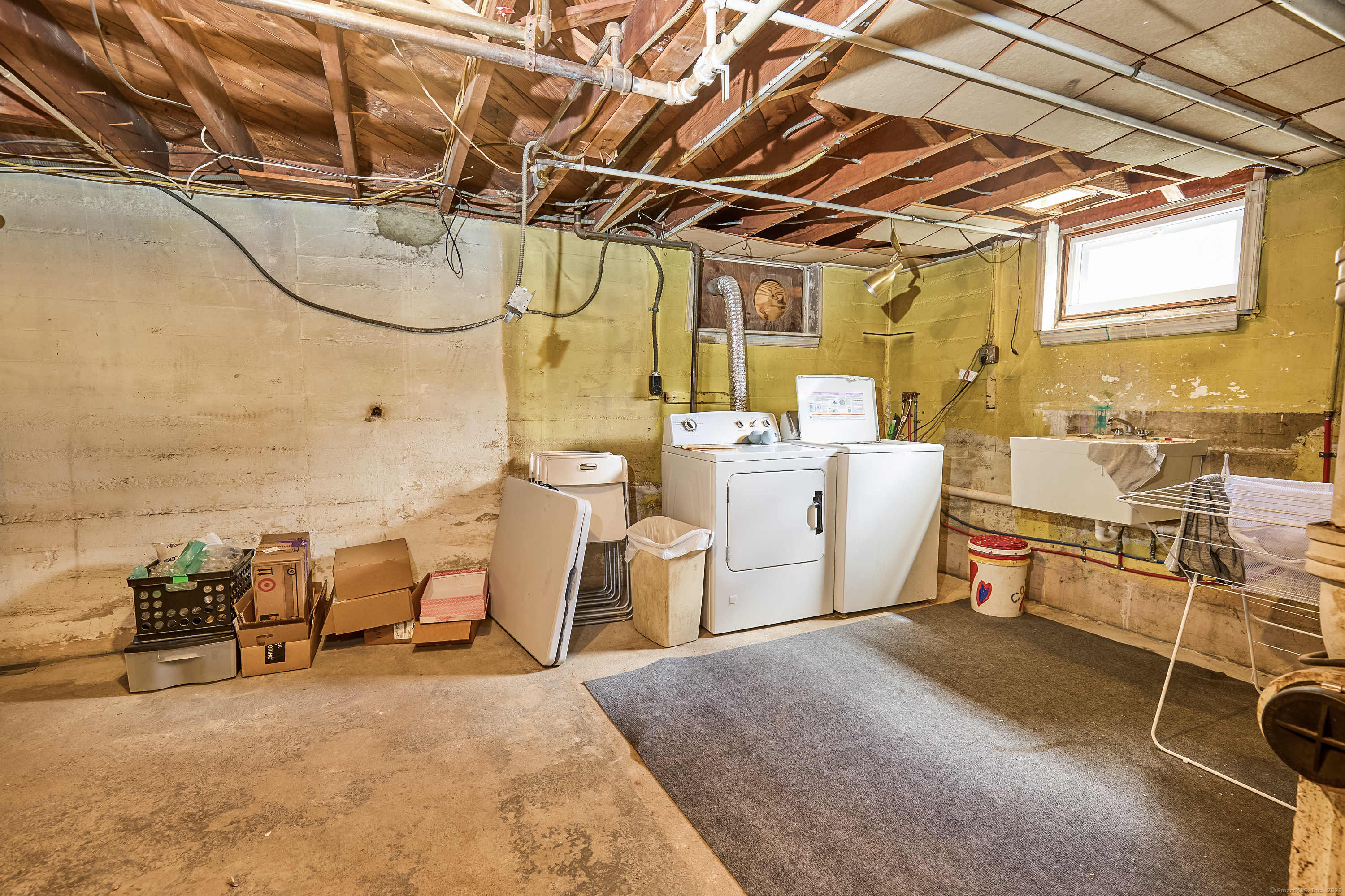 247 Tesiny Avenue, Bridgeport, Connecticut image 27