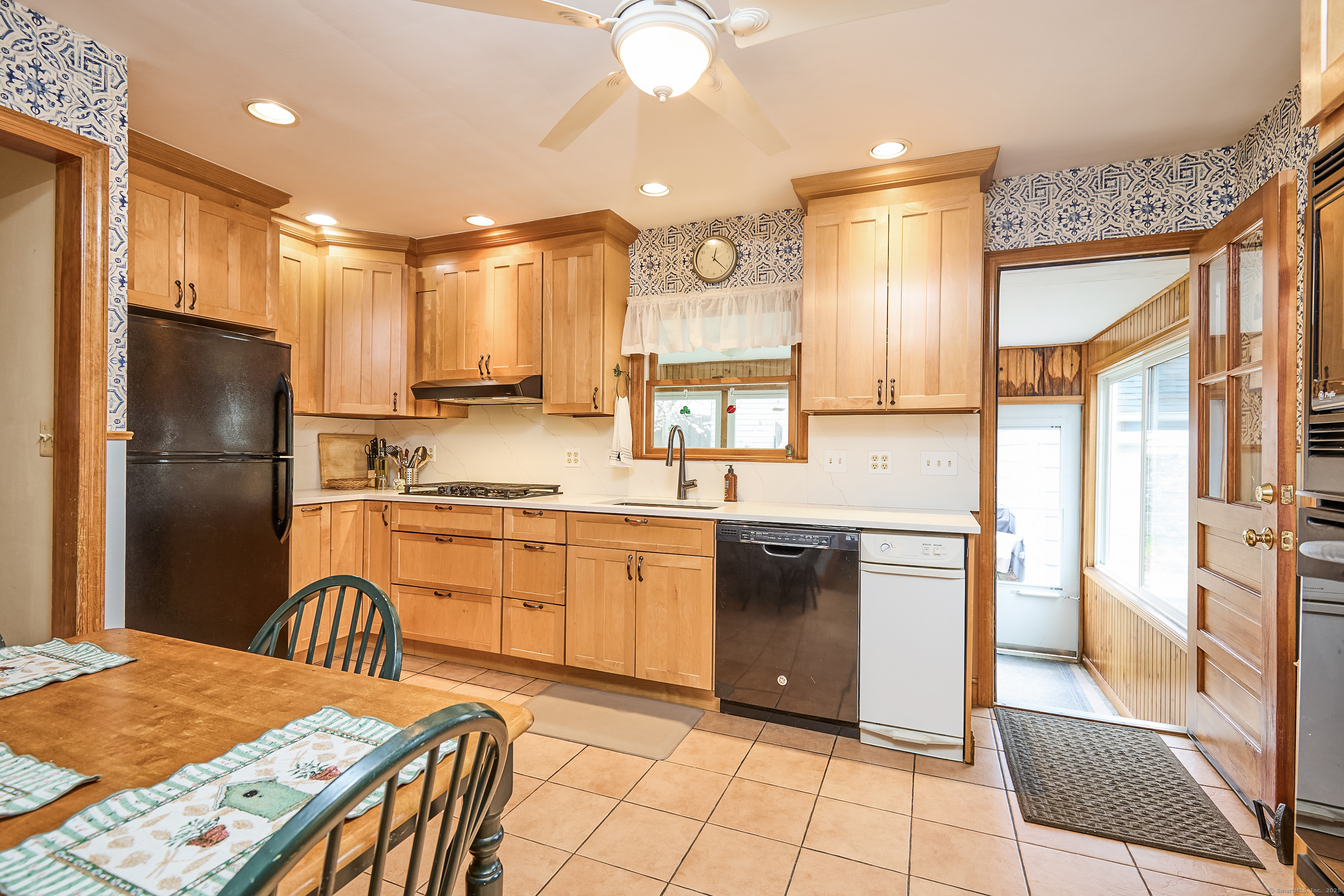 247 Tesiny Avenue, Bridgeport, Connecticut image 6