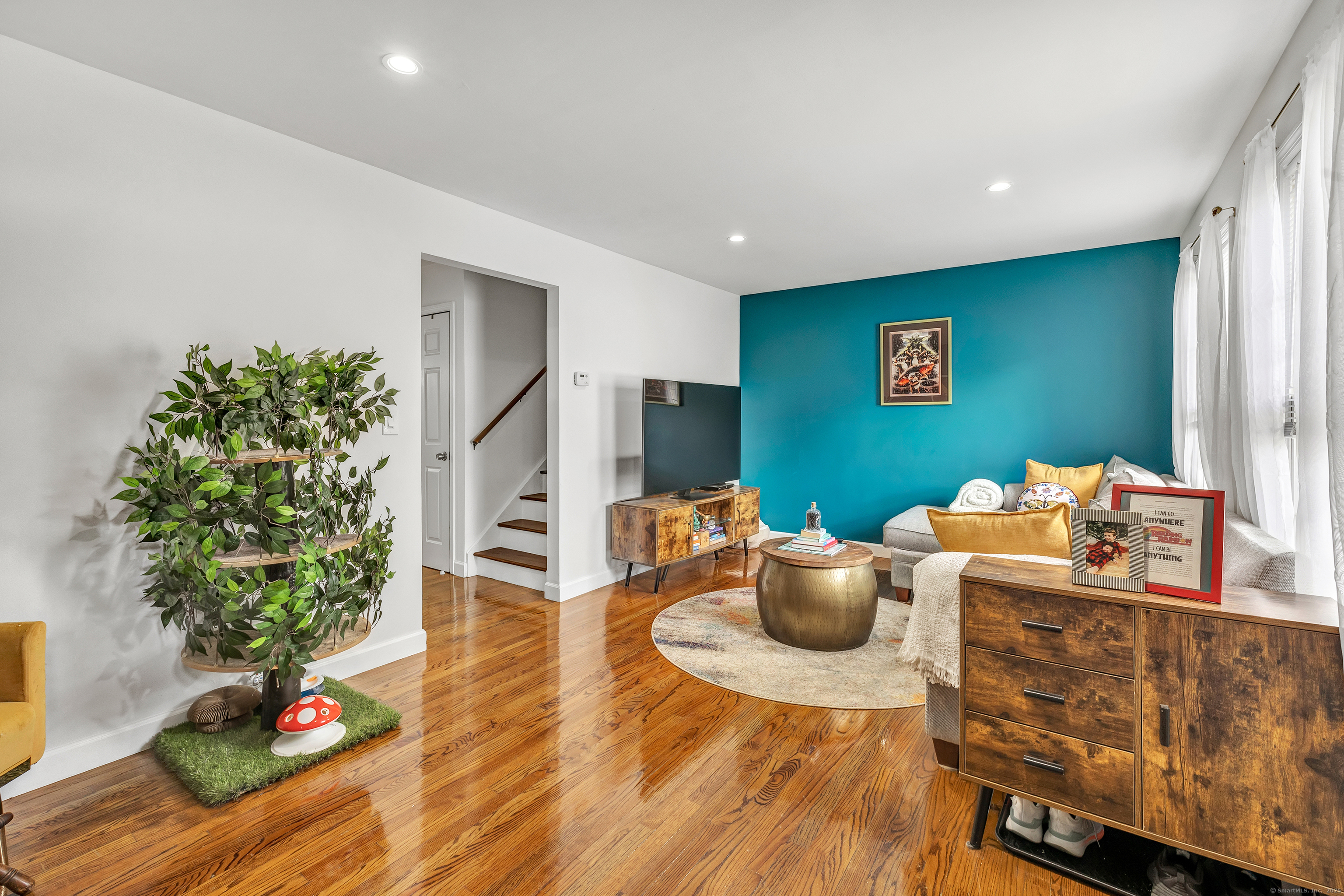 Property for Sale at Oakland Avenue Apt 3B, Danbury, Connecticut - Bedrooms: 2 
Bathrooms: 2 
Rooms: 5  - $355,000