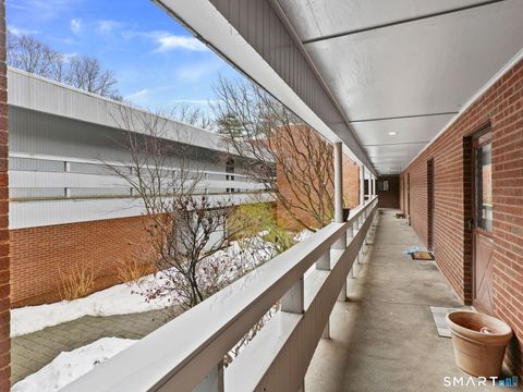 92 Wilton Crest Wilton CT 06897