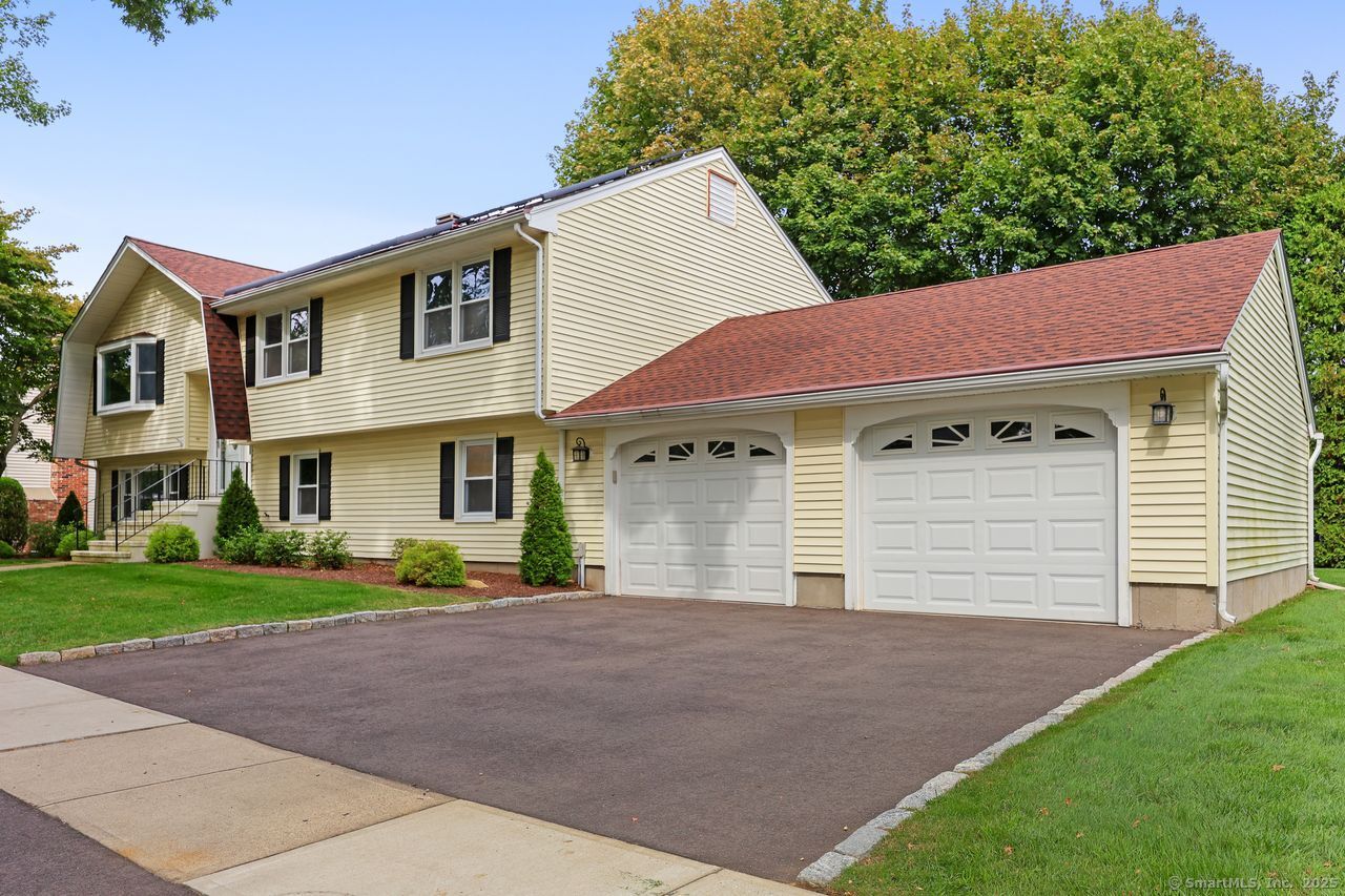 120 Sheffield Circle