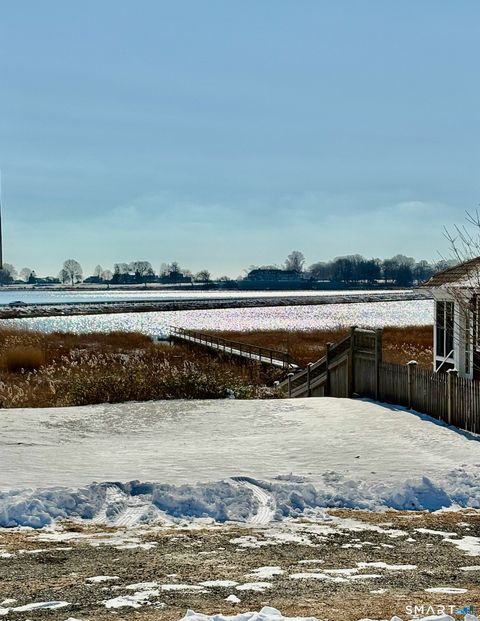 21 Fenwick Street Old Saybrook CT 06475