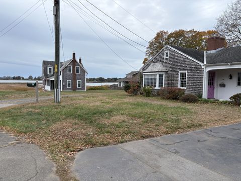 Tiny photo for 21 Fenwick Street, Old Saybrook, CT 06475 (MLS # 24138282)