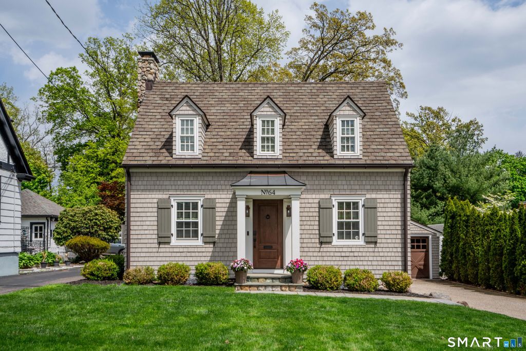 Photo of 64 Argyle Avenue, West Hartford, CT 06107 (MLS # 24174024)